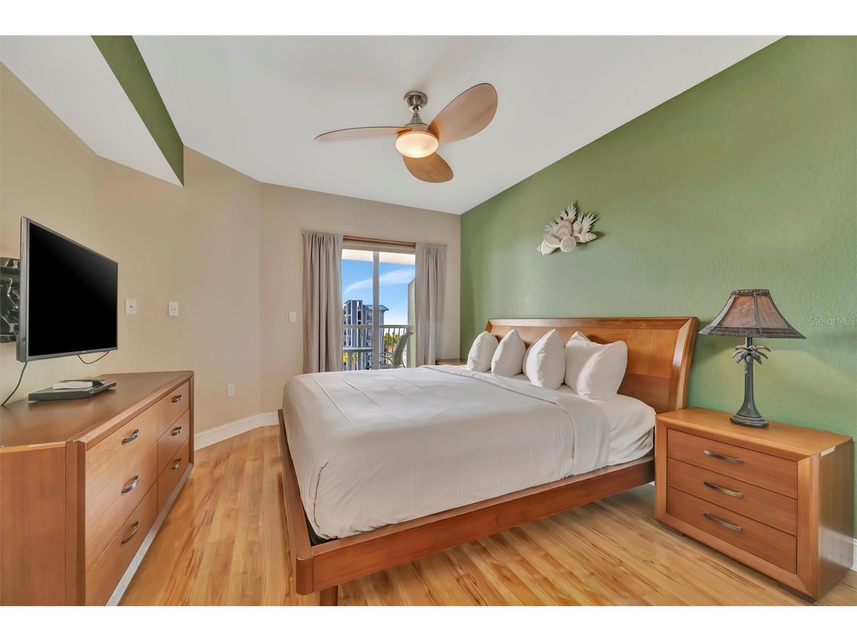 11605 Gulf Boulevard #501 Treasure Island FL 33706 - GULF OF MEXICO TB8476615 image36