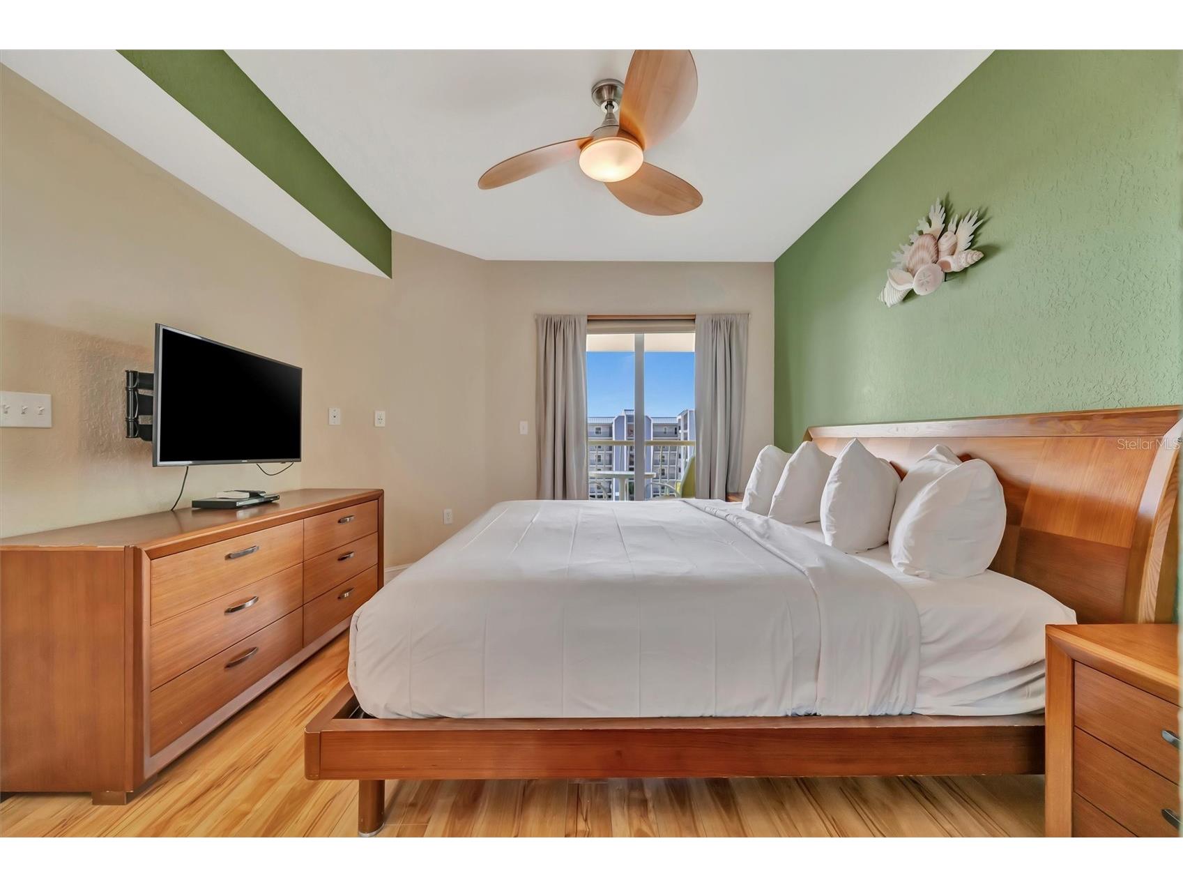 11605 Gulf Boulevard #501 Treasure Island FL 33706 - GULF OF MEXICO TB8476615 image38