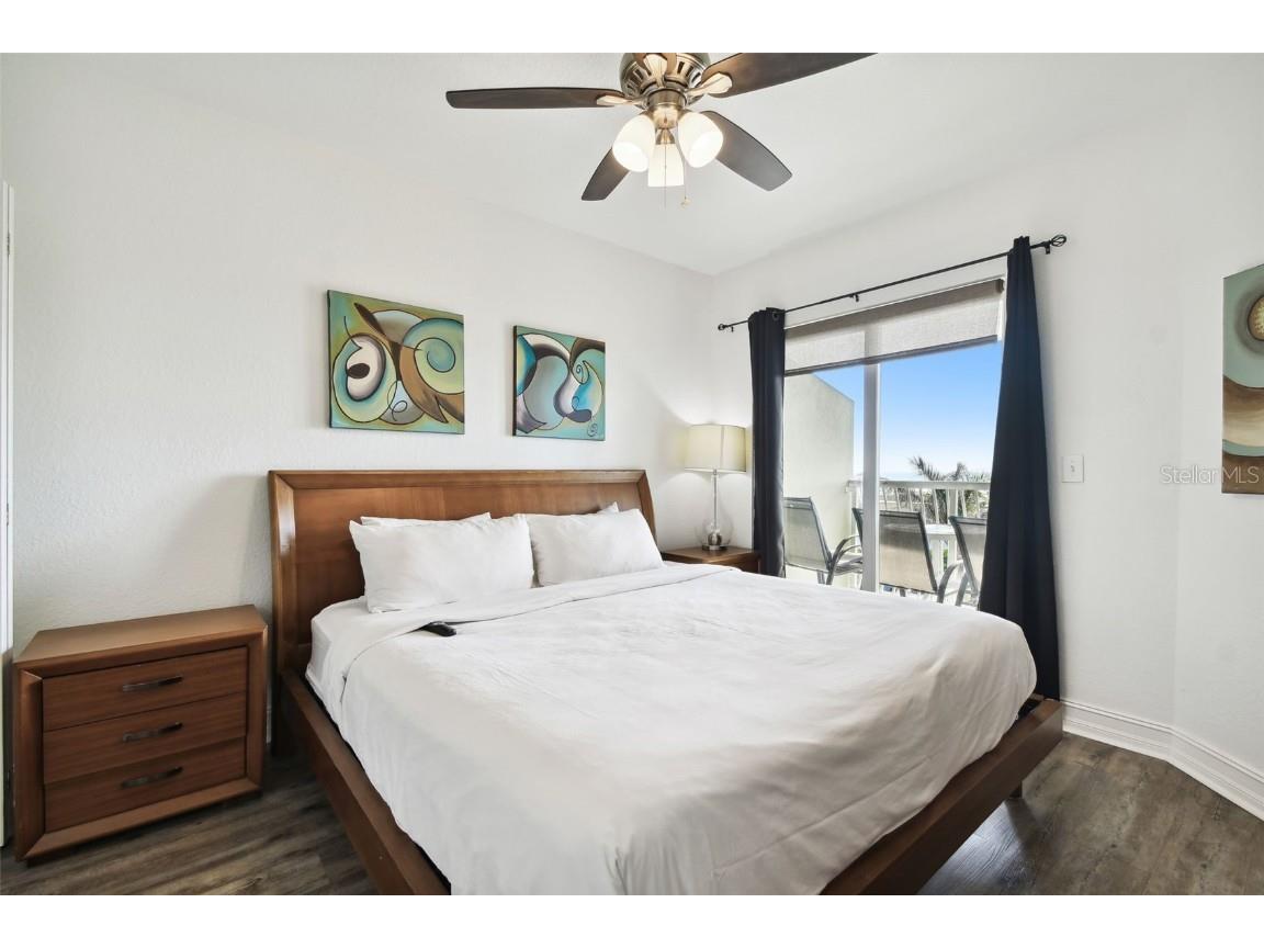 11605 Gulf Boulevard #502 Treasure Island FL 33706 - GULF OF MEXICO TB8329499 image25