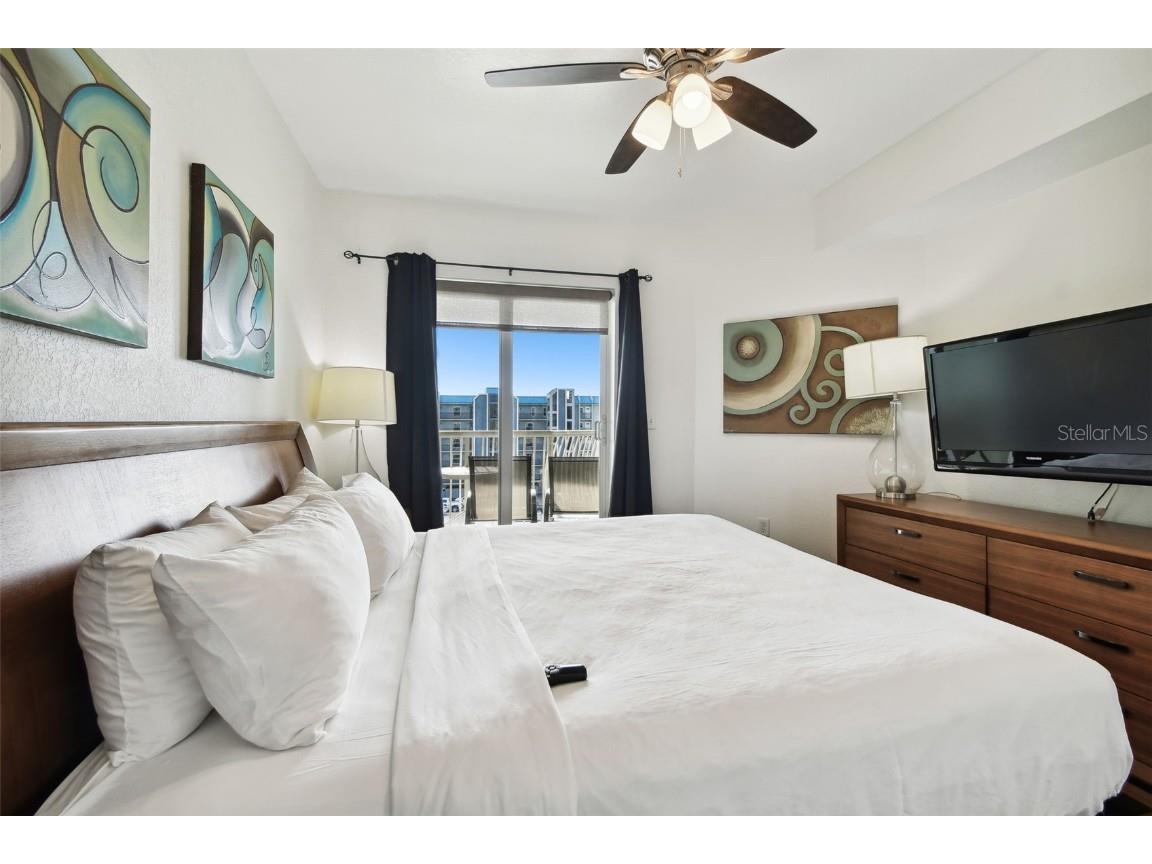 11605 Gulf Boulevard #502 Treasure Island FL 33706 - GULF OF MEXICO TB8329499 image28