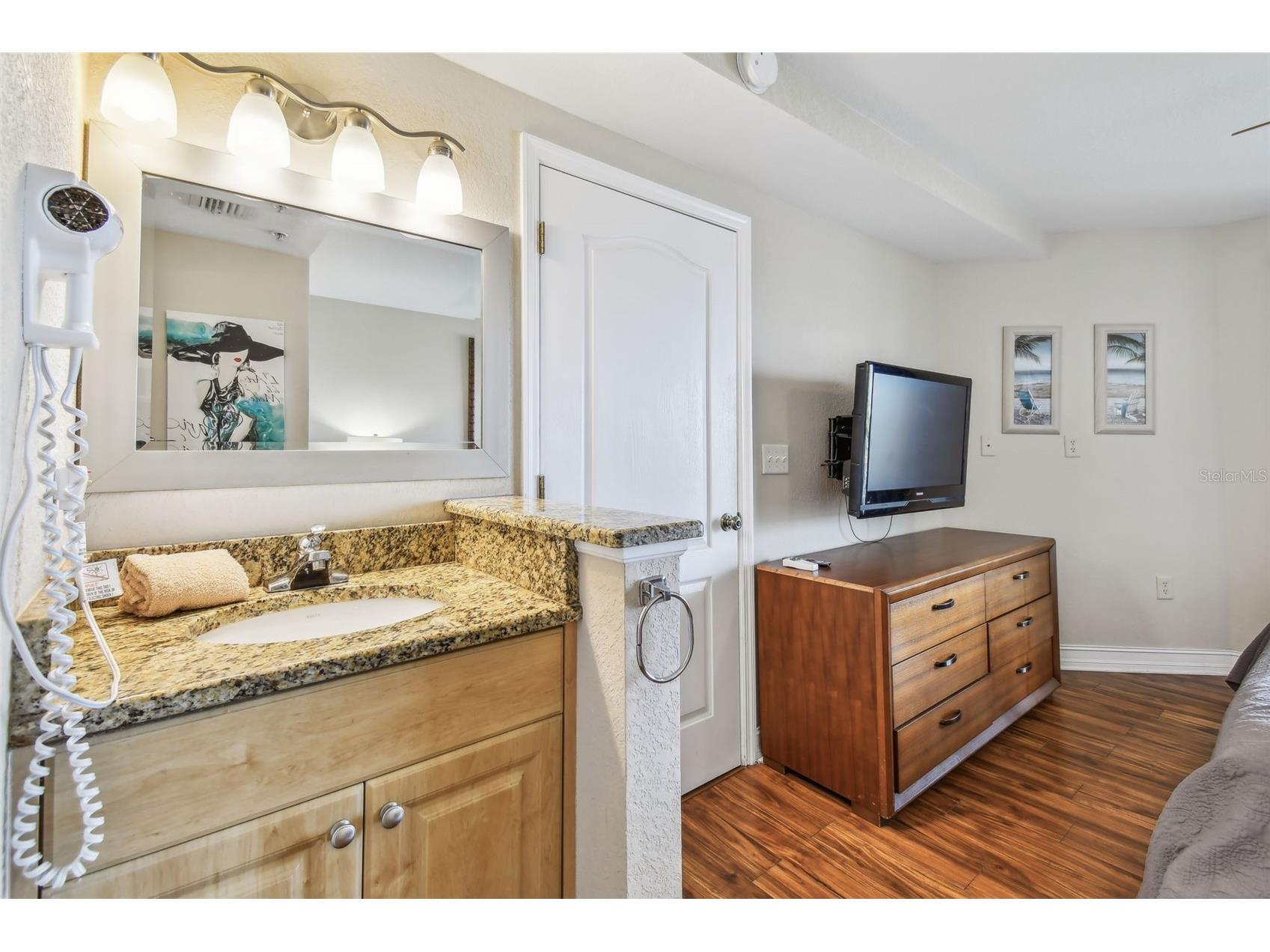 11605 Gulf Boulevard #506 Treasure Island FL 33706 - GULF OF MEXICO TB8471286 image32