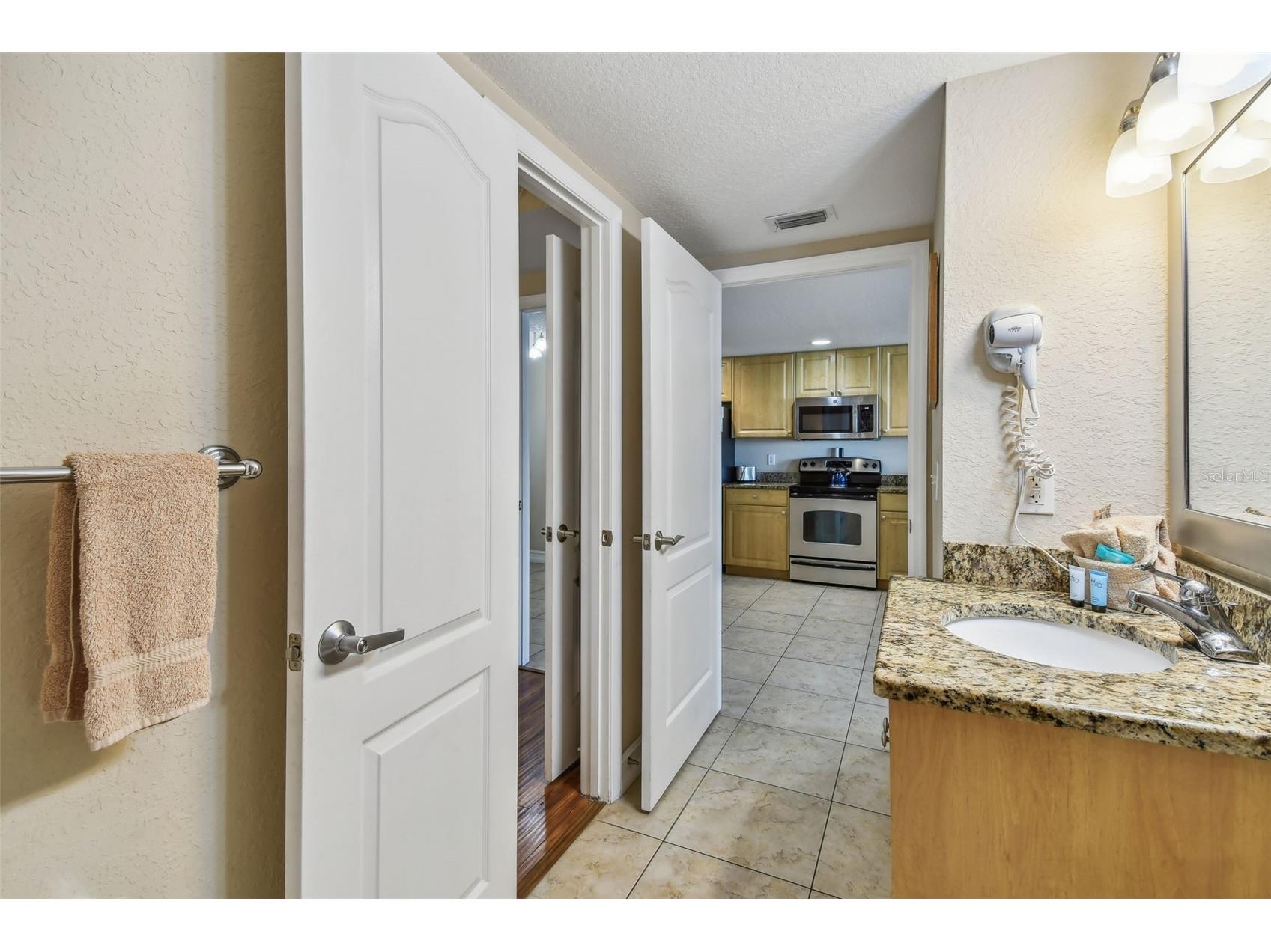11605 Gulf Boulevard #506 Treasure Island FL 33706 - GULF OF MEXICO TB8471286 image39