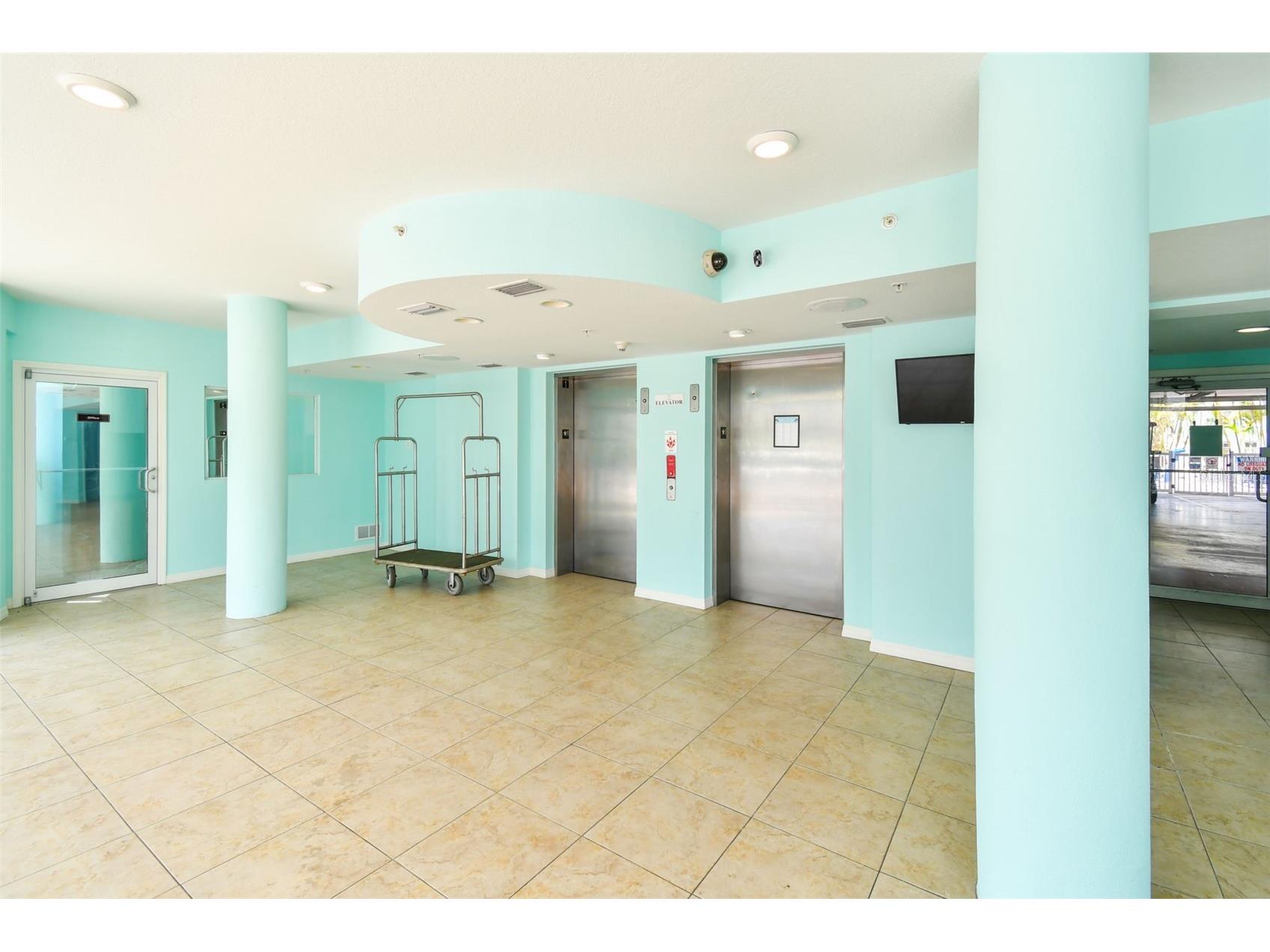 11605 Gulf Boulevard #506 Treasure Island FL 33706 - GULF OF MEXICO TB8471286 image51