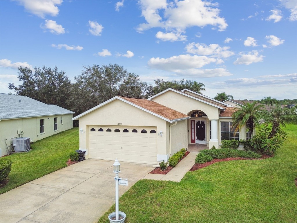 11609 Weaver Park Court Trinity FL 34655 TB8302435 image1