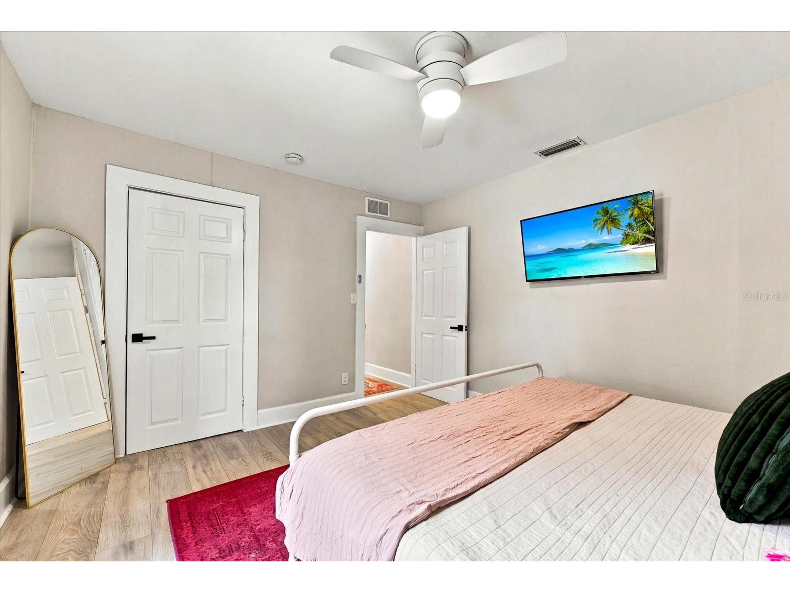 1161 Newton Avenue S Saint Petersburg FL 33705 TB8529431 image24