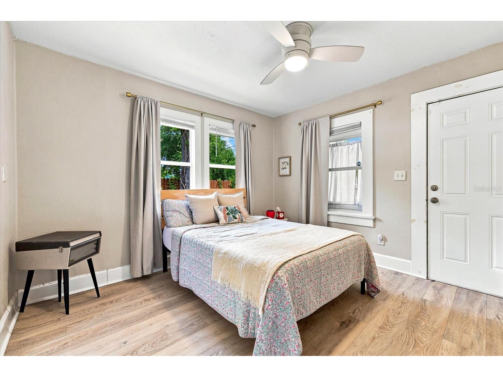 1161 Newton Avenue S Saint Petersburg FL 33705 TB8529431 image26