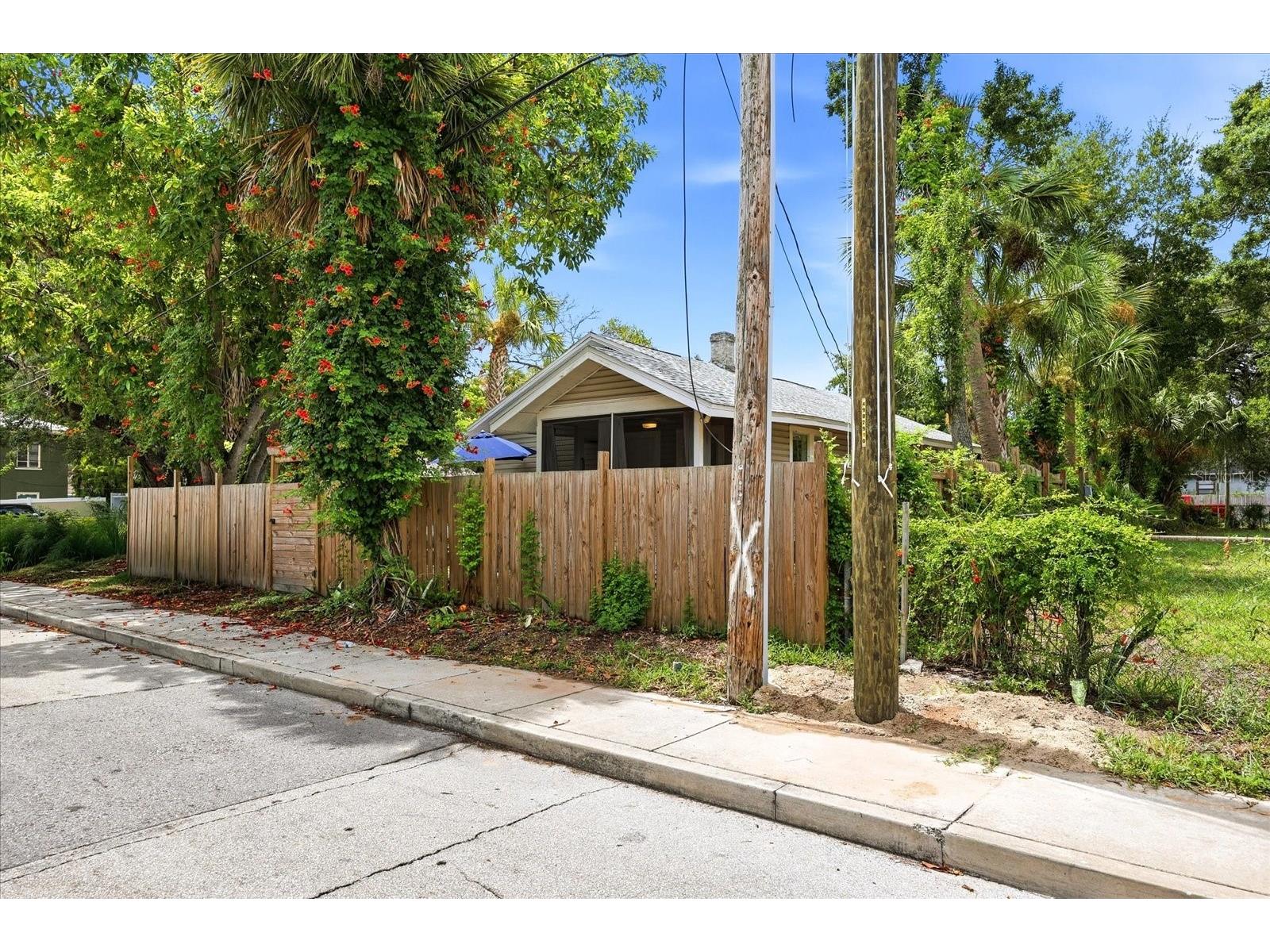 1161 Newton Avenue S Saint Petersburg FL 33705 TB8529431 image38