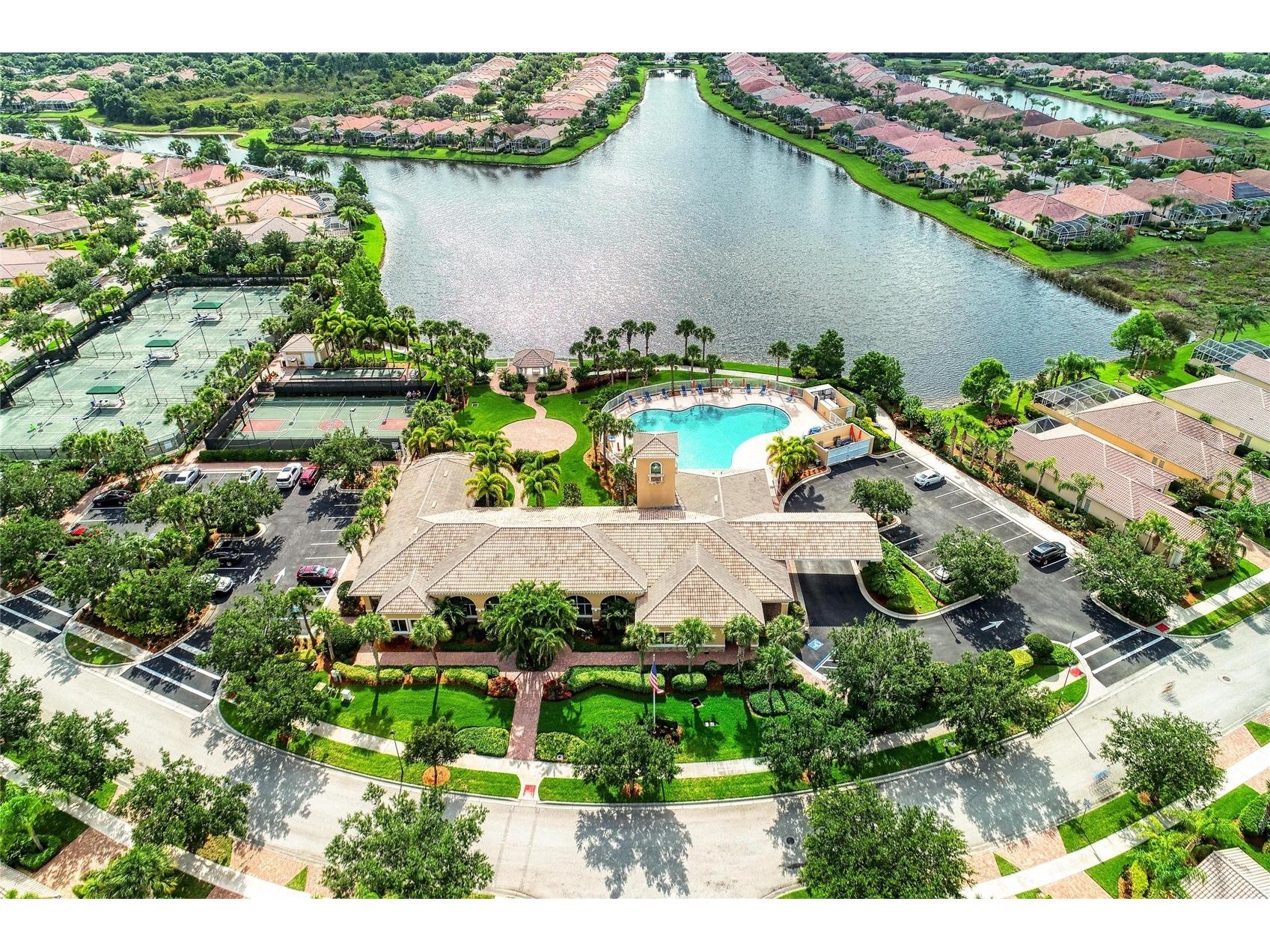 11616 Garessio Lane Sarasota FL 34238 A4697919 image18