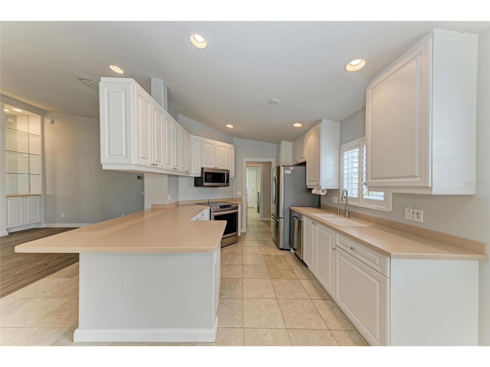 11616 Garessio Lane Sarasota FL 34238 A4697919 image4