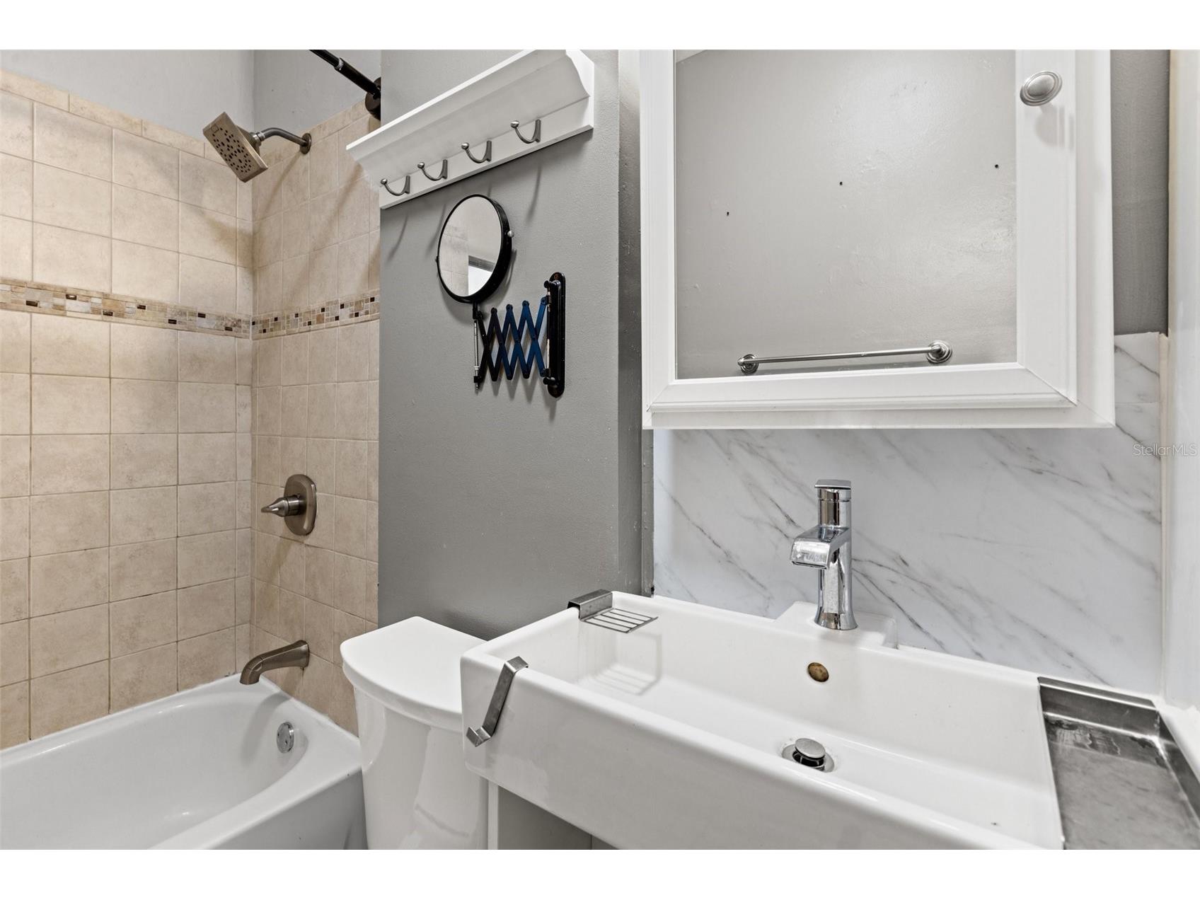1162 Highland Street N Saint Petersburg FL 33701 TB8517561 image16