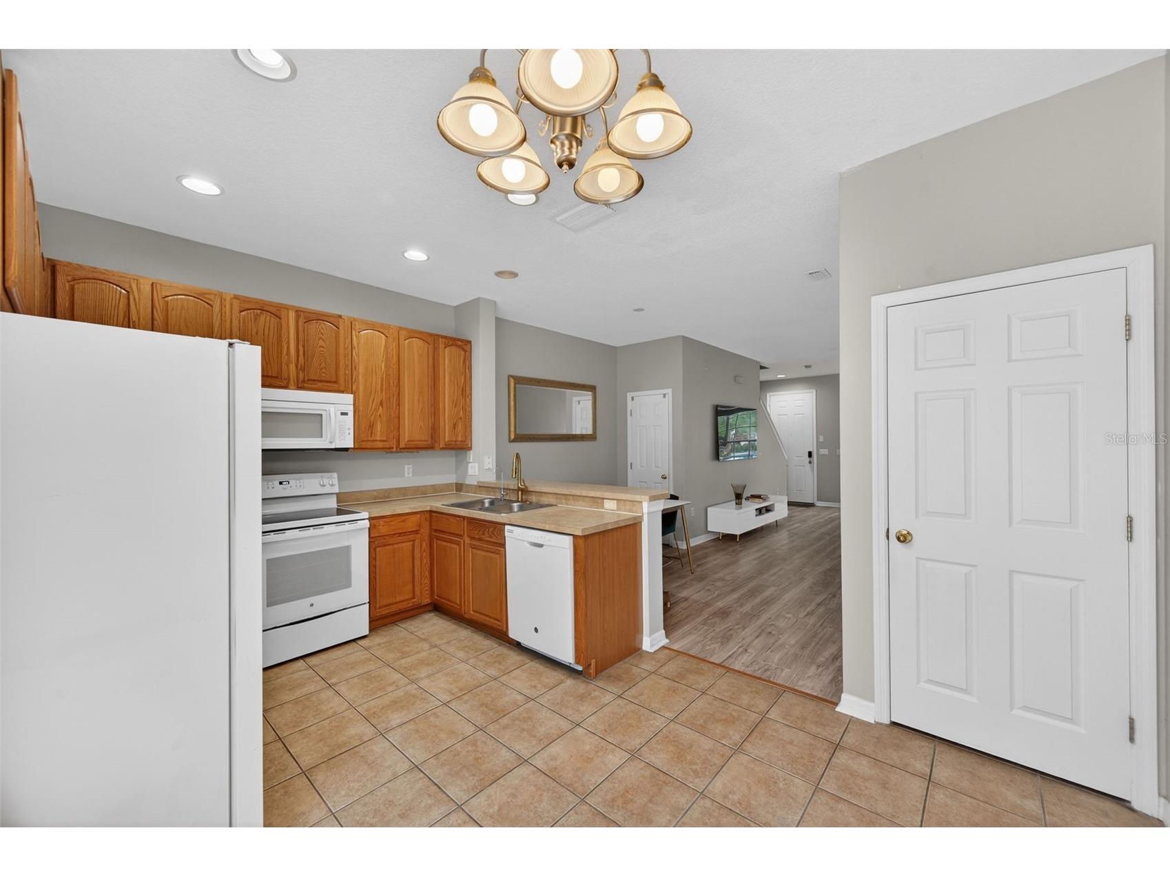 11622 Declaration Drive Tampa FL 33635 TB8469575 image13