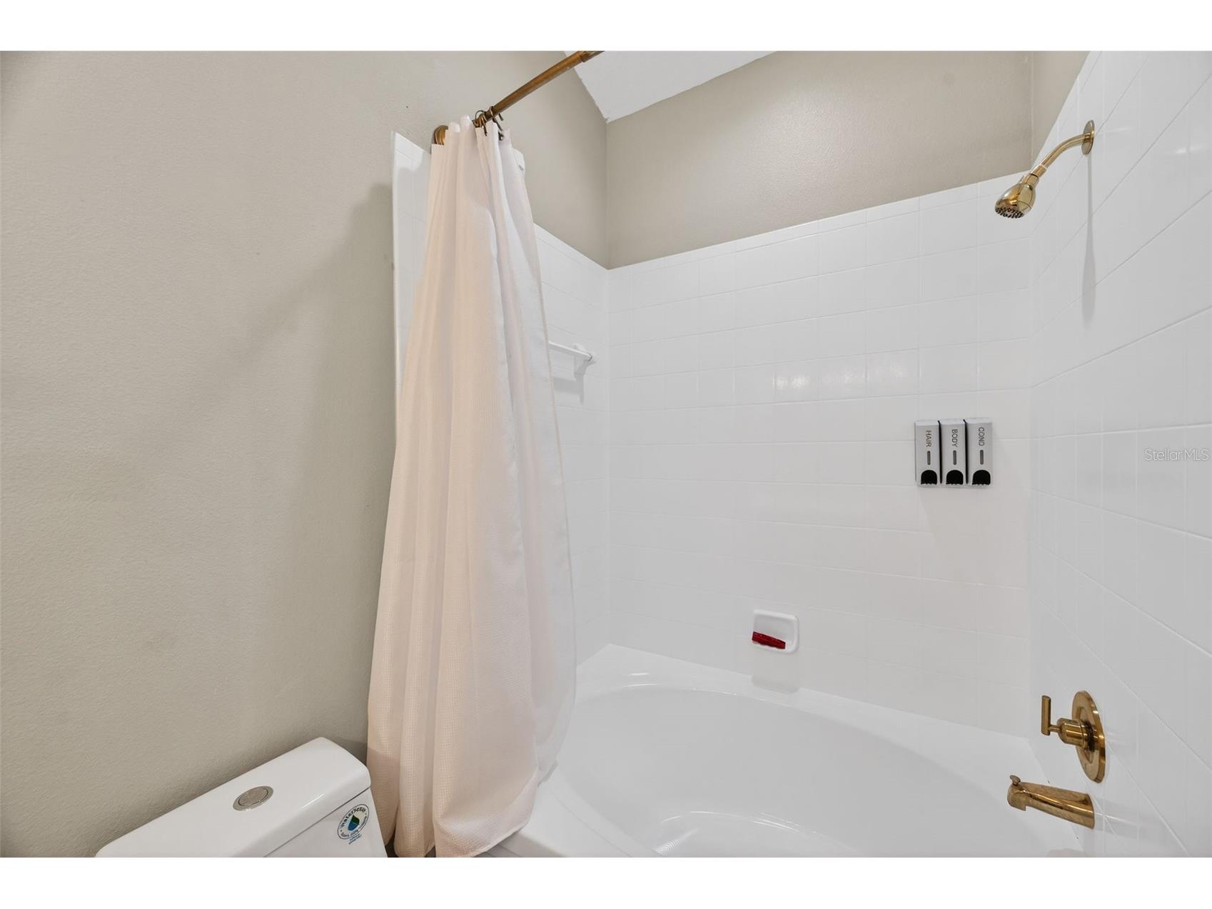 11622 Declaration Drive Tampa FL 33635 TB8469575 image25