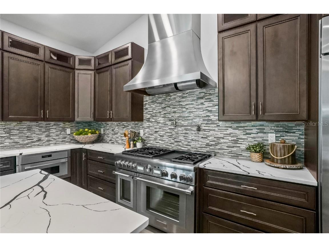 11624 Oak Lane Seminole FL 33778 TB8436967 image14