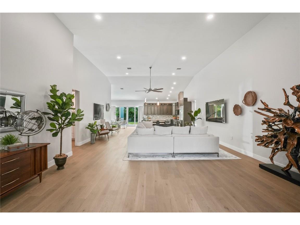 11624 Oak Lane Seminole FL 33778 TB8436967 image5