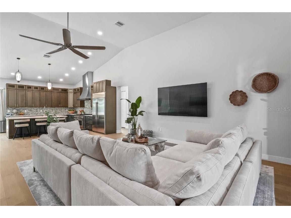 11624 Oak Lane Seminole FL 33778 TB8436967 image8