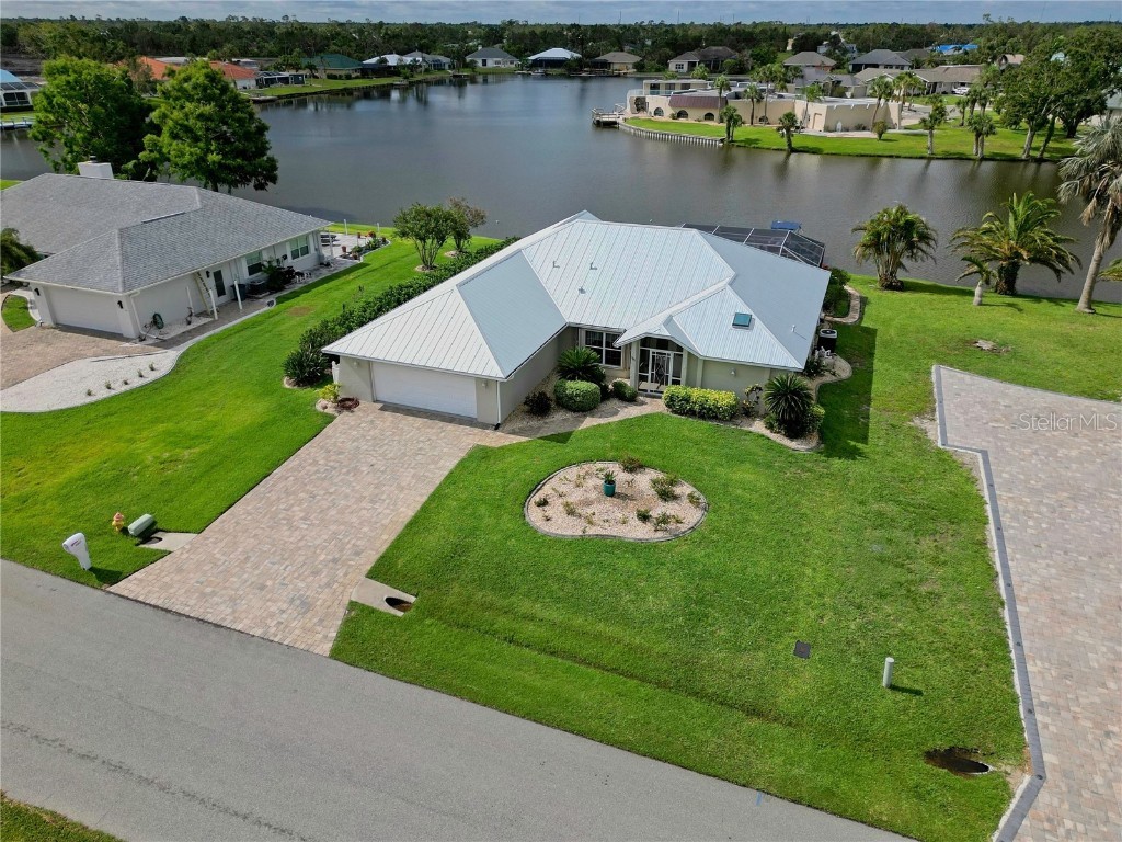 11625 SW Dallas Drive S Lake Suzy FL 34269 A4571955 image1