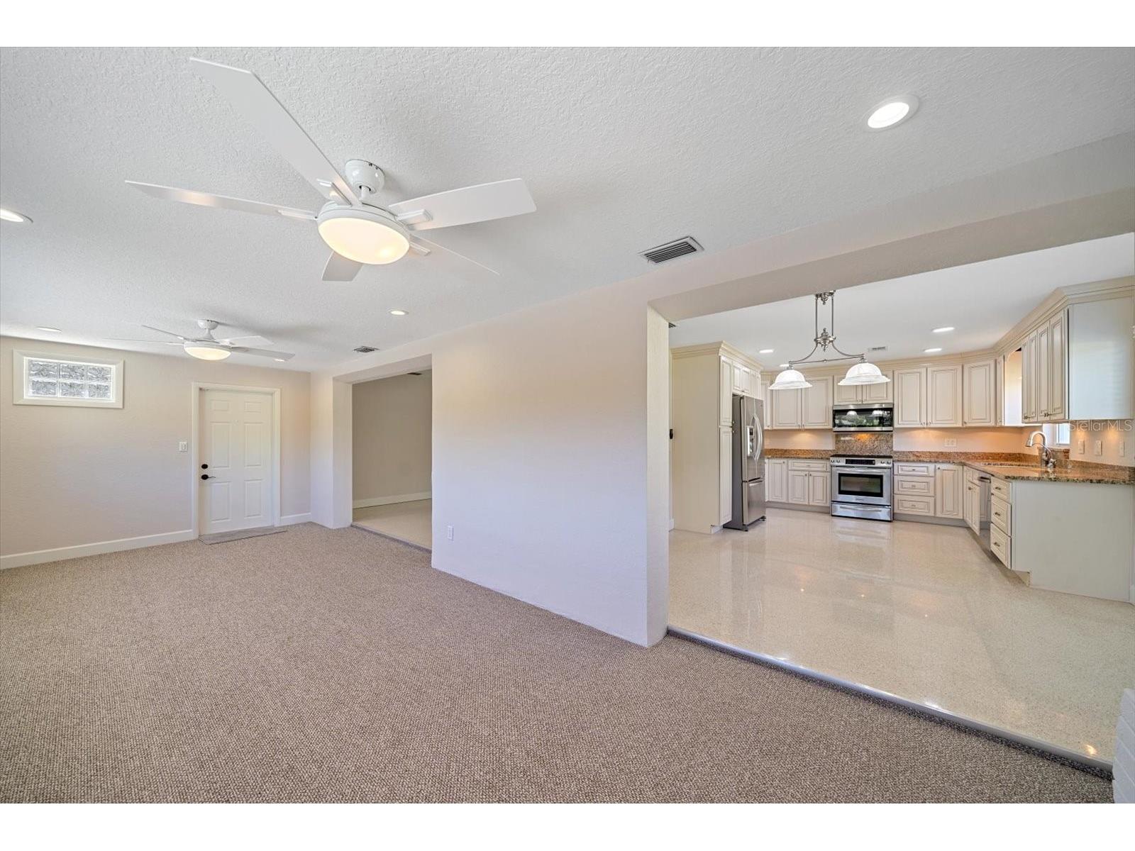 1163 60th Avenue S Saint Petersburg FL 33705 - CORONADO LAKE TB8519002 image11