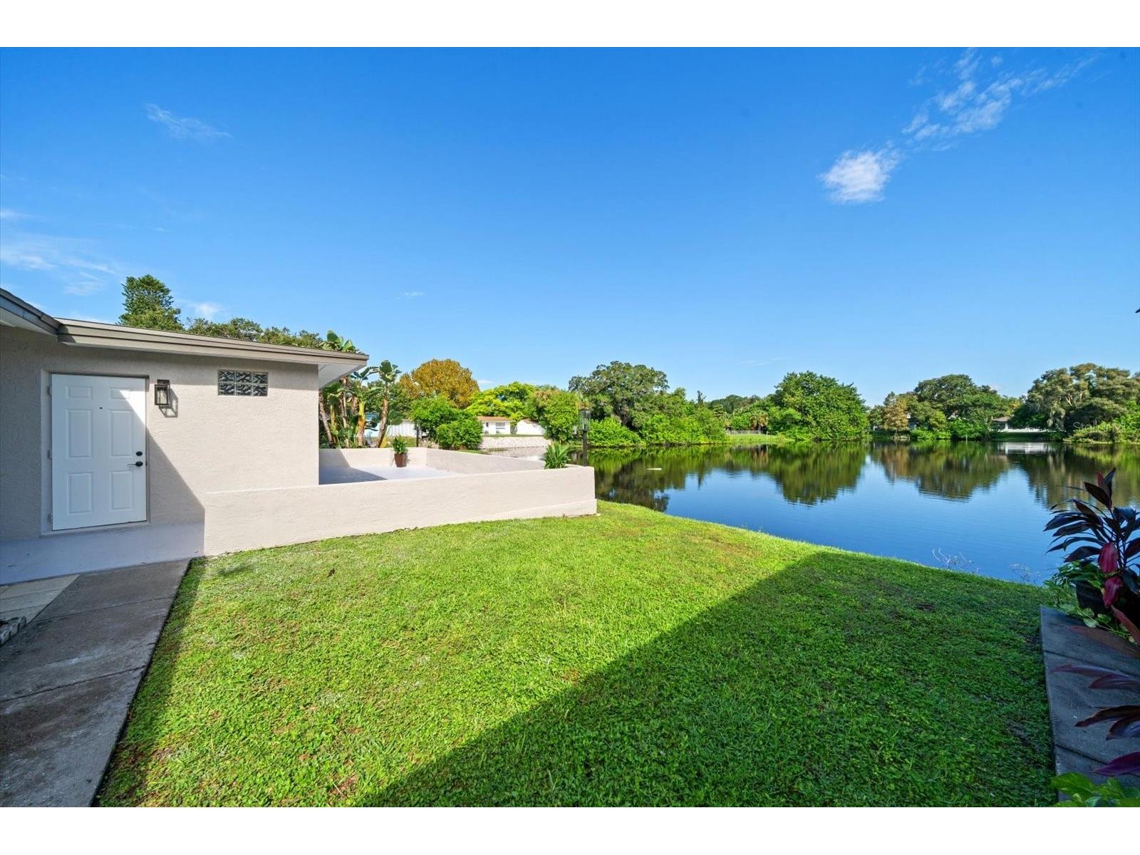 1163 60th Avenue S Saint Petersburg FL 33705 - CORONADO LAKE TB8519002 image27