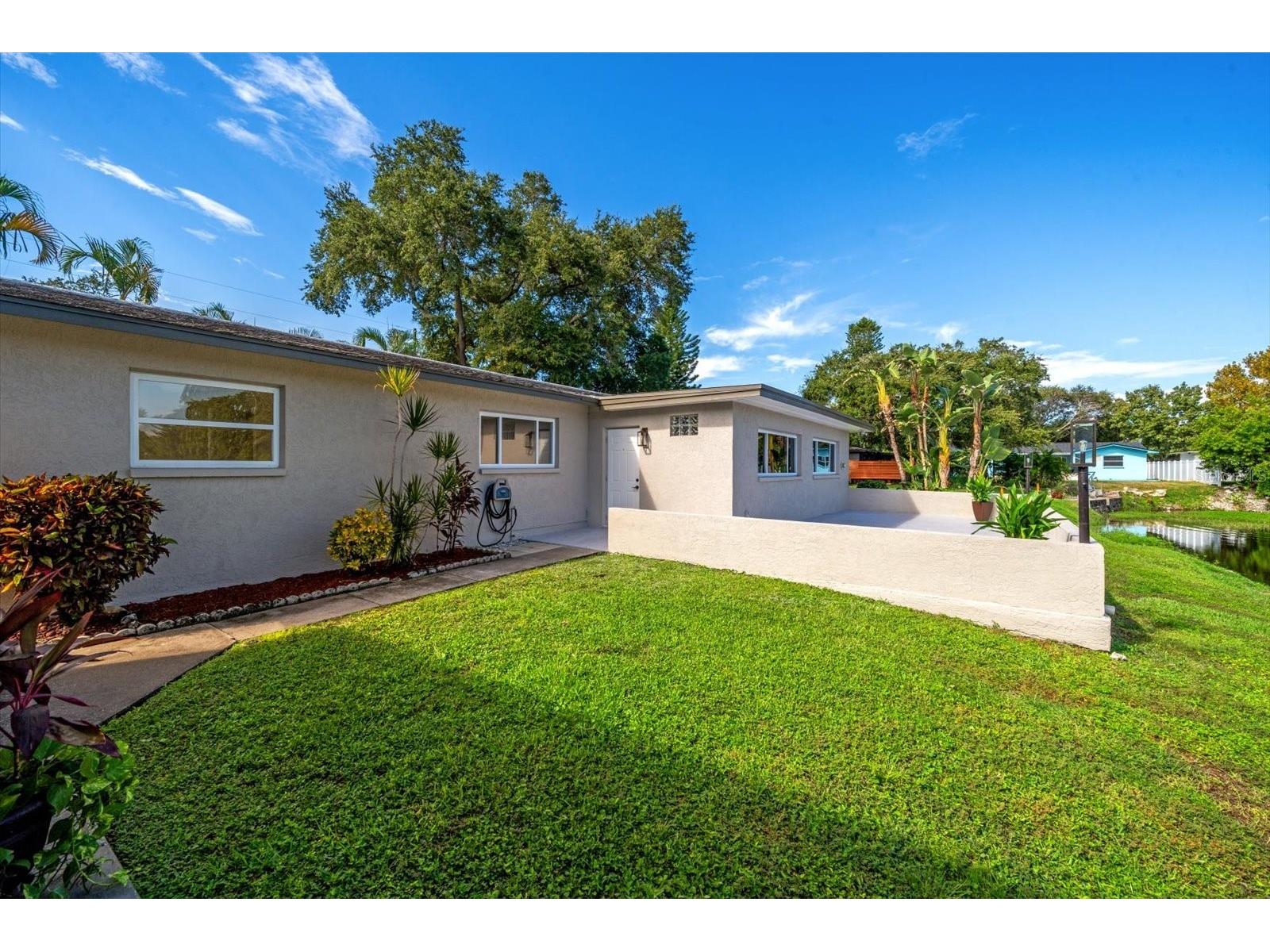 1163 60th Avenue S Saint Petersburg FL 33705 - CORONADO LAKE TB8519002 image28