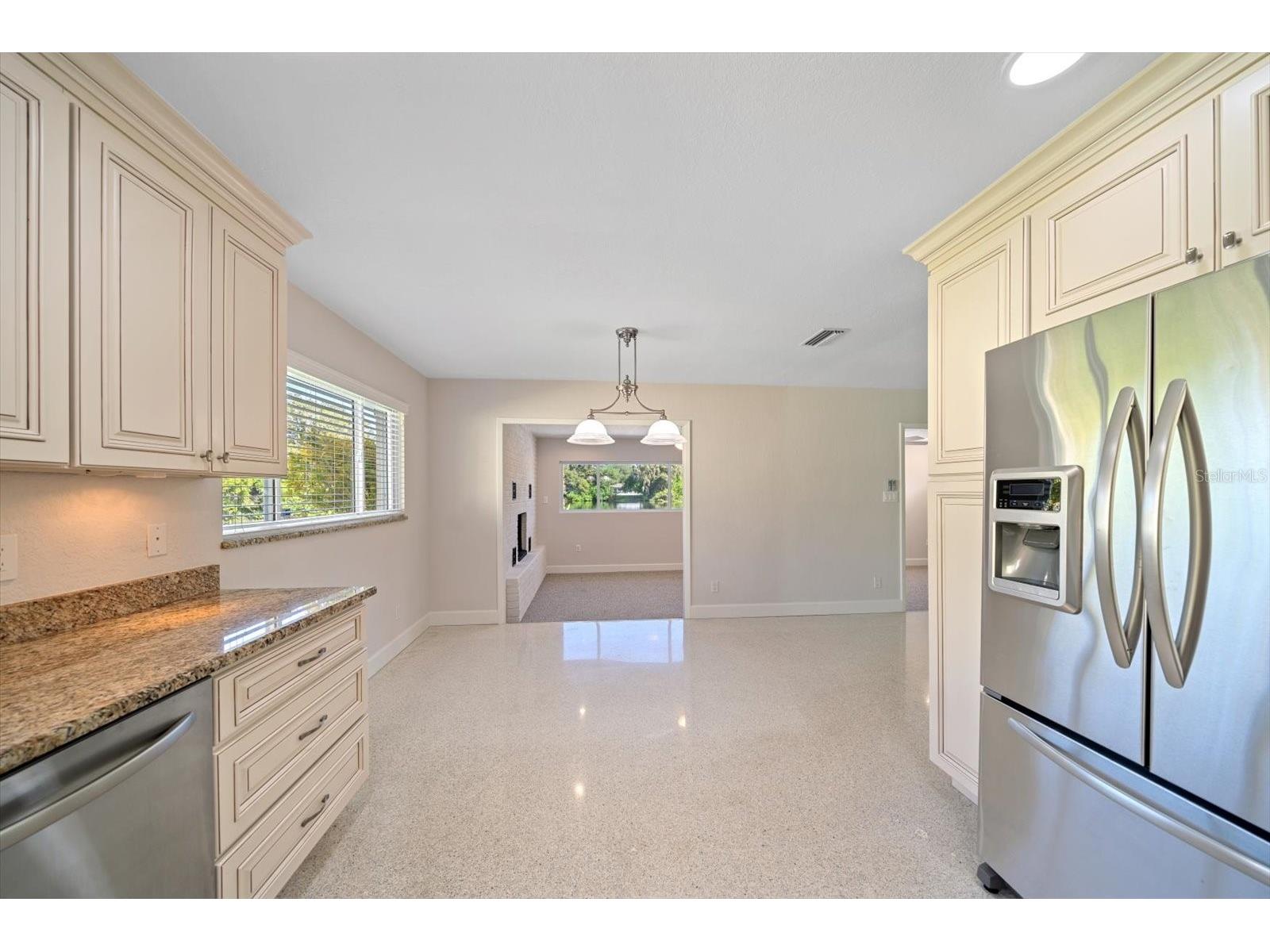 1163 60th Avenue S Saint Petersburg FL 33705 - CORONADO LAKE TB8519002 image8