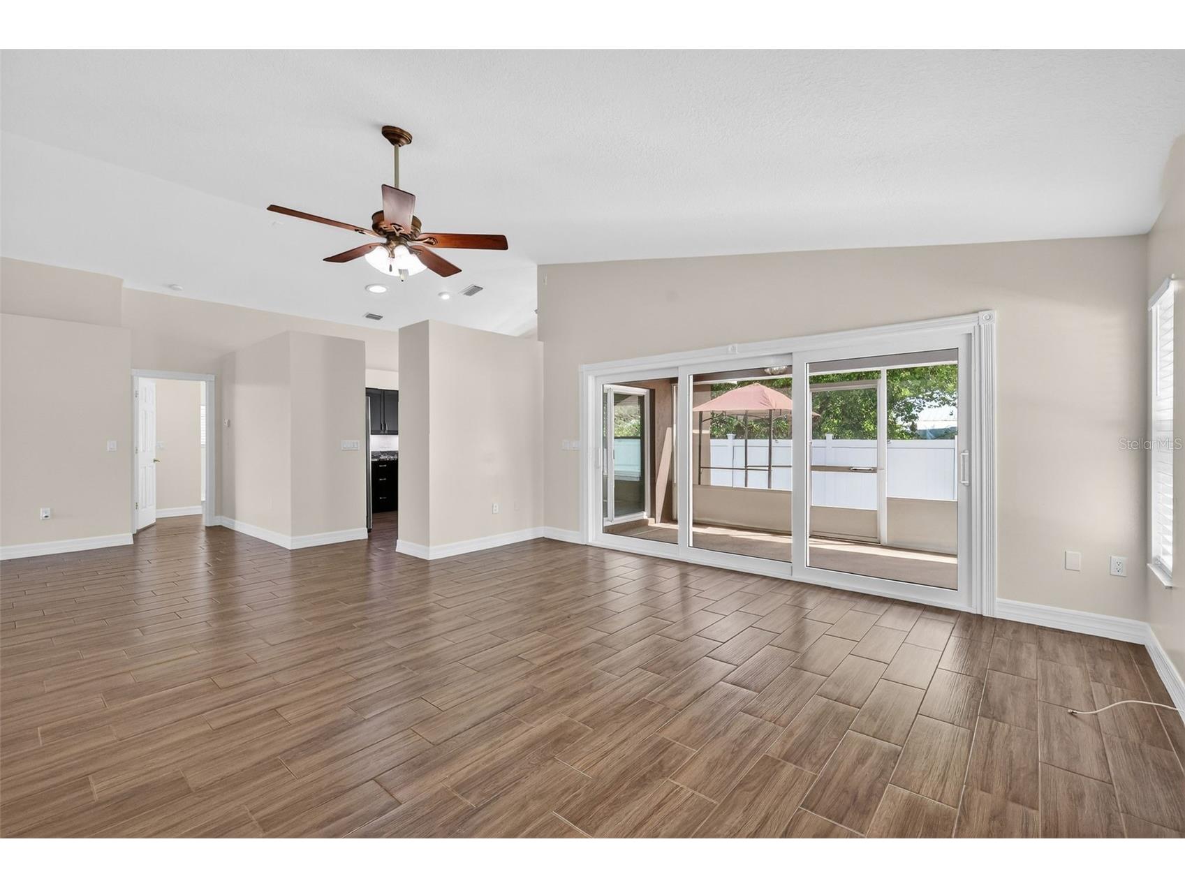 11637 Lake Drive Leesburg FL 34788 G5110362 image6