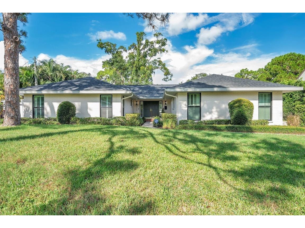 1164 Murok Way S Saint Petersburg FL 33705 TB8302285 image1