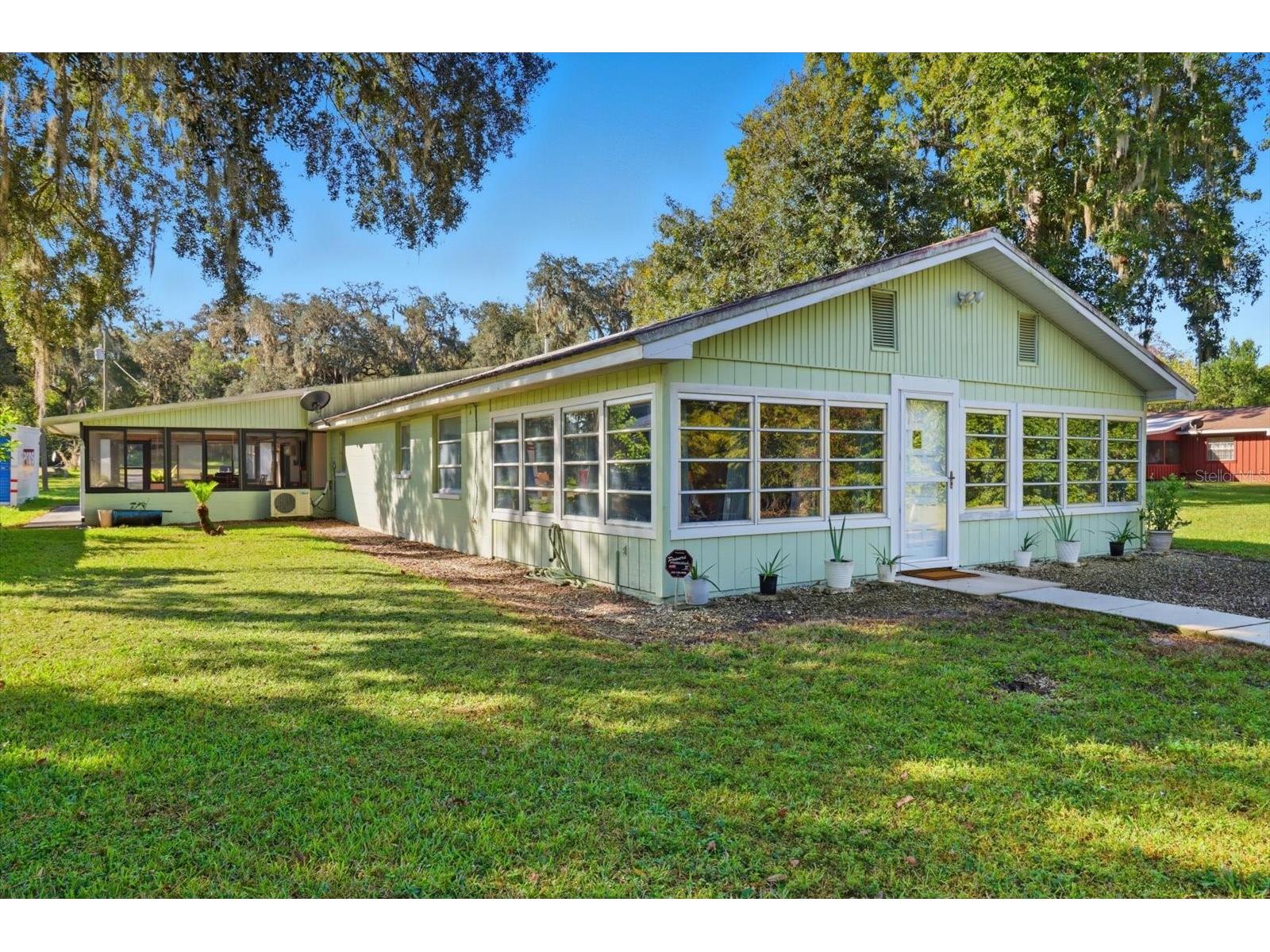 11641 E Salmon Drive Floral City FL 34436 - TSALA APOPKA LAKE CANAL TB8504218 image1