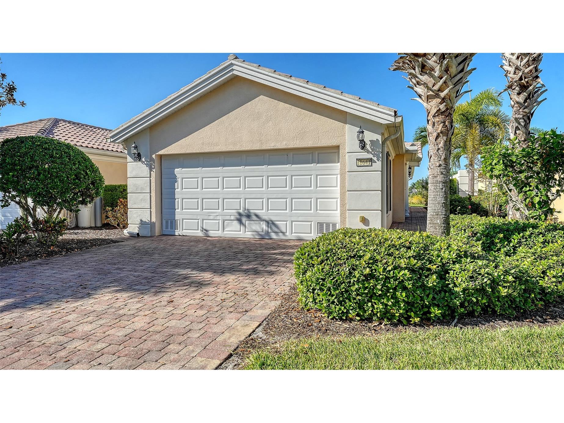 11641 Garessio Lane Sarasota FL 34238 A4668267 image2