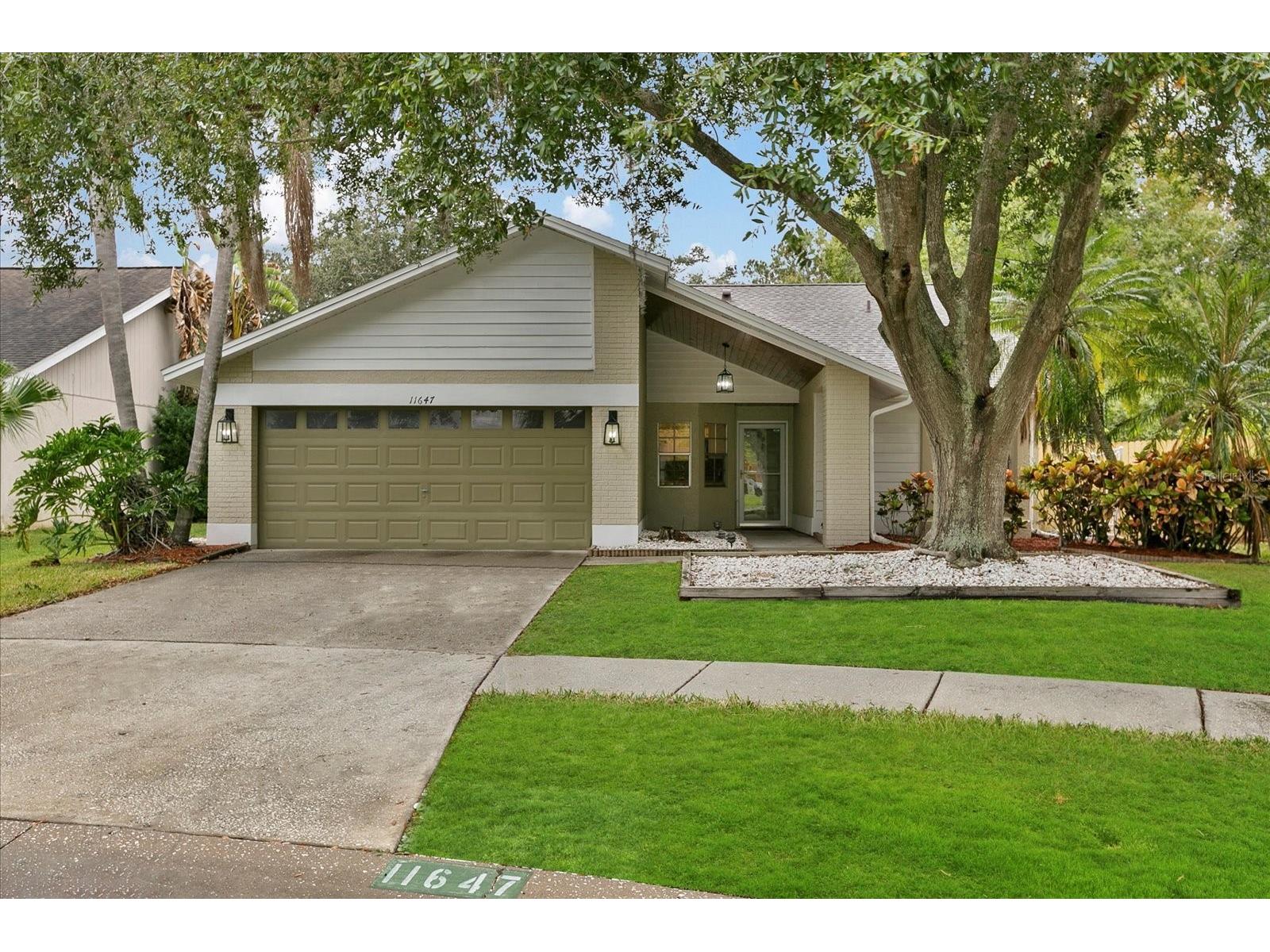 11647 Fox Creek Drive Tampa FL 33635 TB8475233 image1