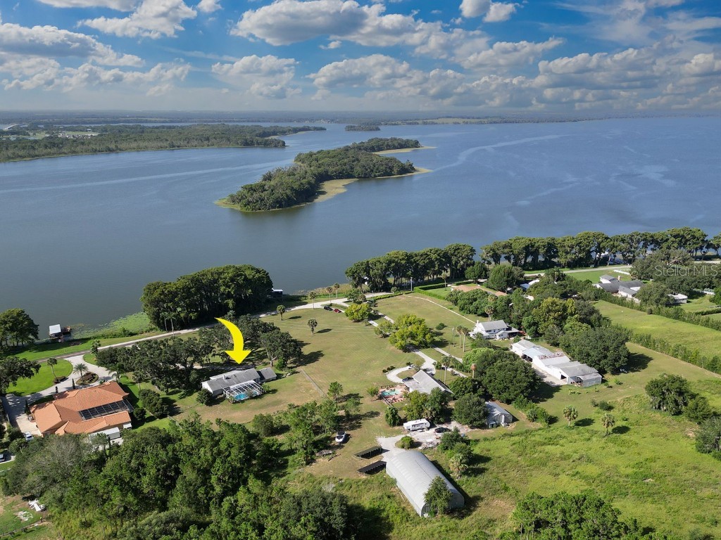 11647 Lane Park Road Tavares FL 32778 - LAKE HARRIS G5072493 image1