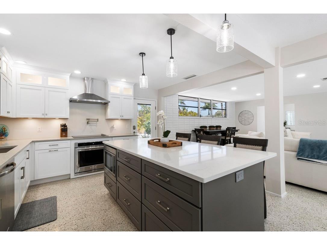 1165 Morningside Place Sarasota FL 34236 - GULF OF AMERICA A4663200 image4