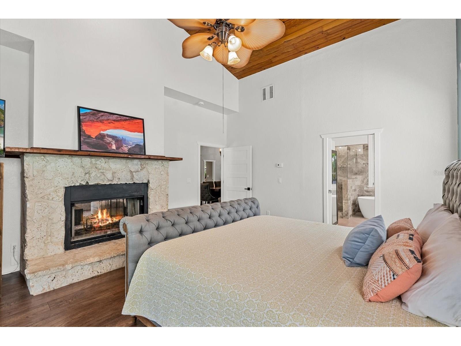 1165 Vereda Verde Sarasota FL 34232 A4692407 image37