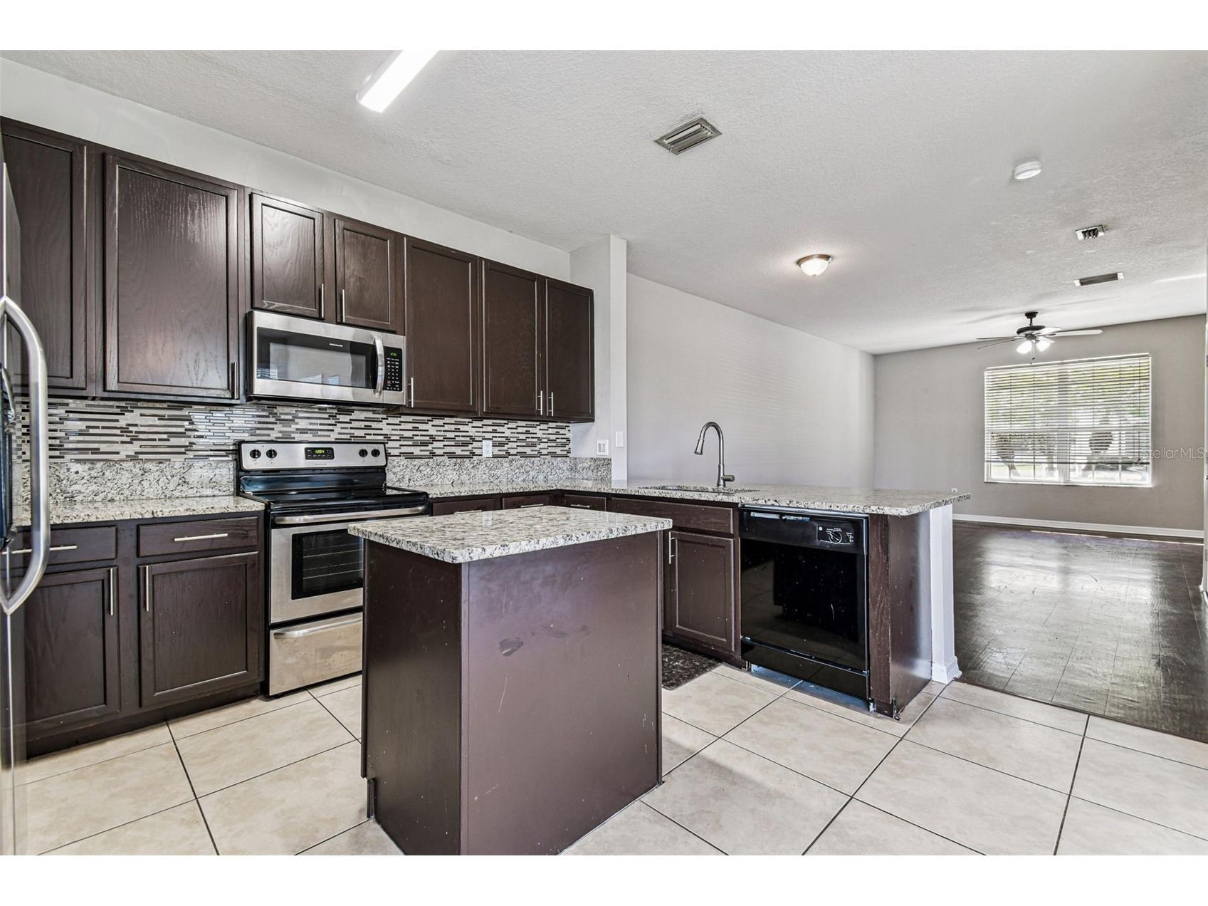 11651 Declaration Drive Tampa FL 33635 TB8479968 image13