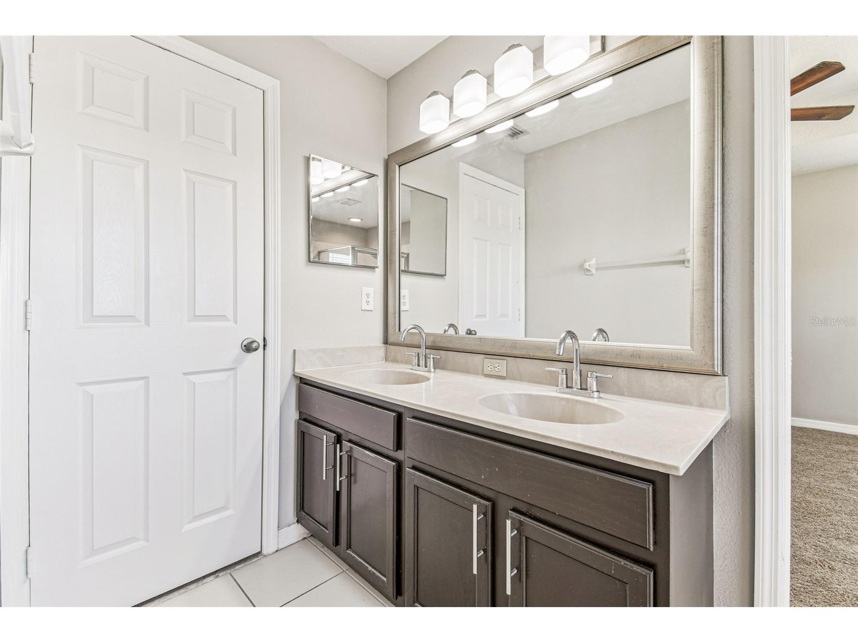 11651 Declaration Drive Tampa FL 33635 TB8479968 image25