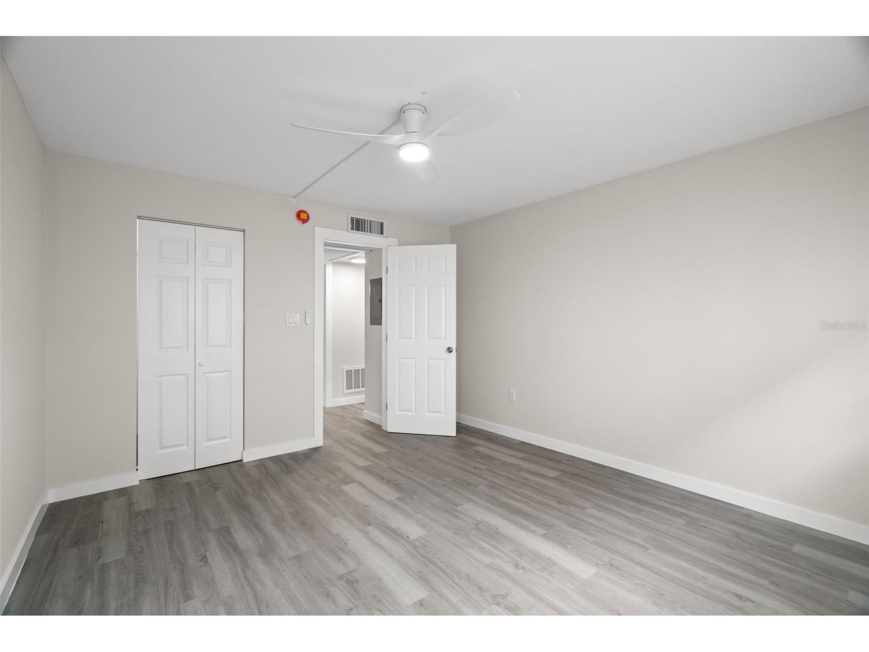 11655 3rd Street E #1 Treasure Island FL 33706 TB8495512 image7