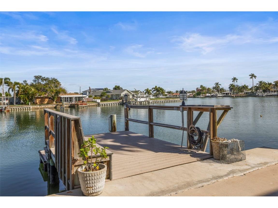 11655 3rd Street E #19 Treasure Island FL 33706 TB8452359 image31