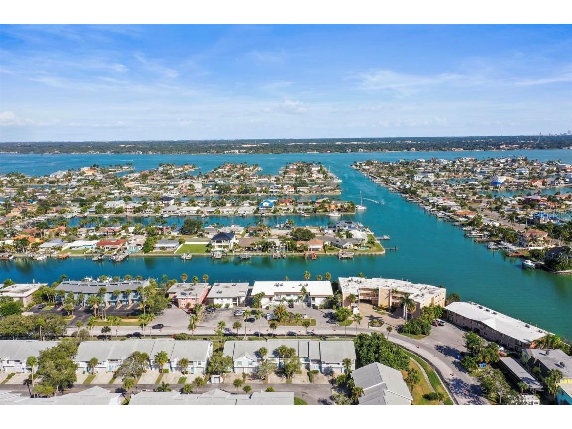 11655 3rd Street E #19 Treasure Island FL 33706 TB8452359 image46