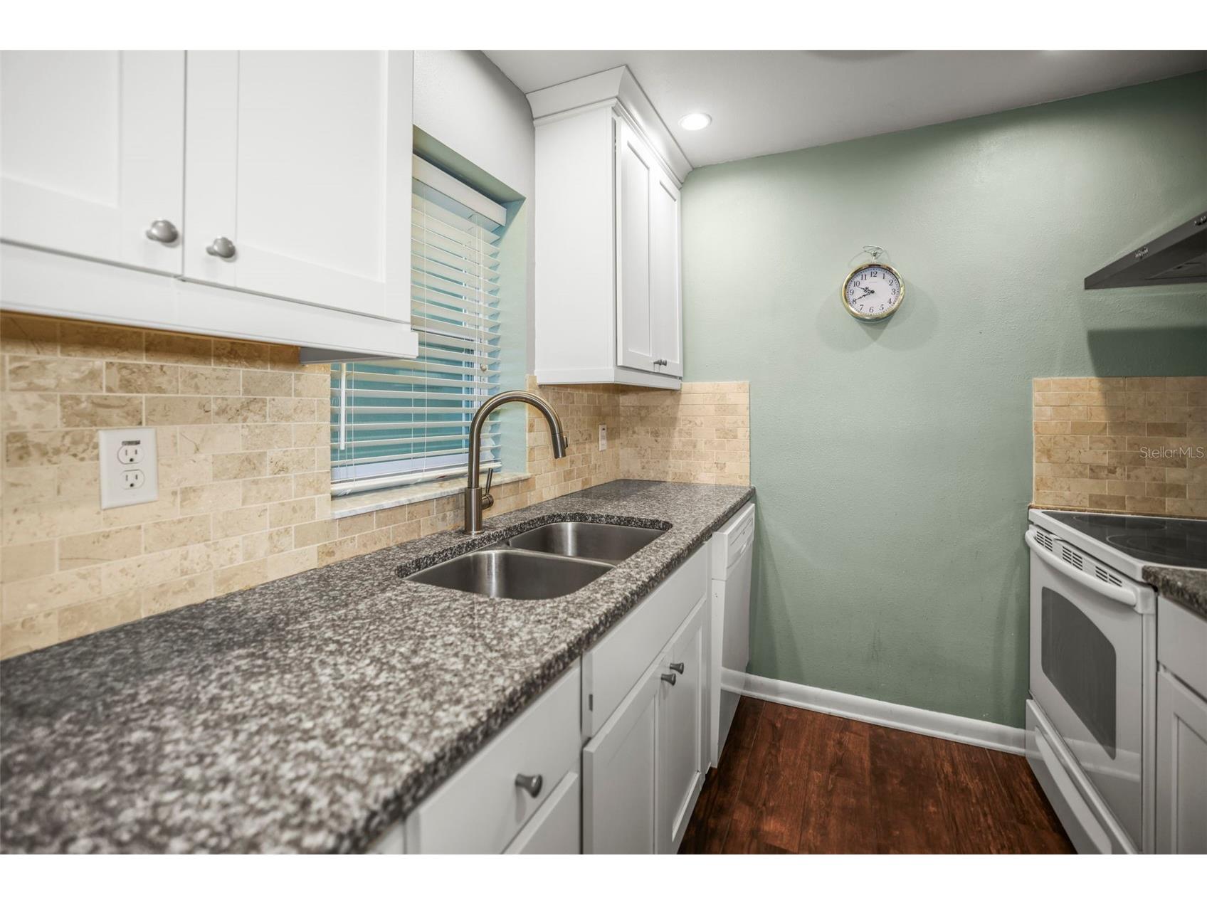 11655 3rd Street E #19 Treasure Island FL 33706 TB8517185 image8