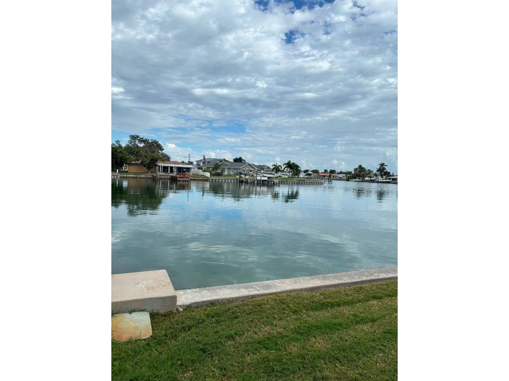 11655 3rd Street E #5 Treasure Island FL 33706 TB8443159 image8