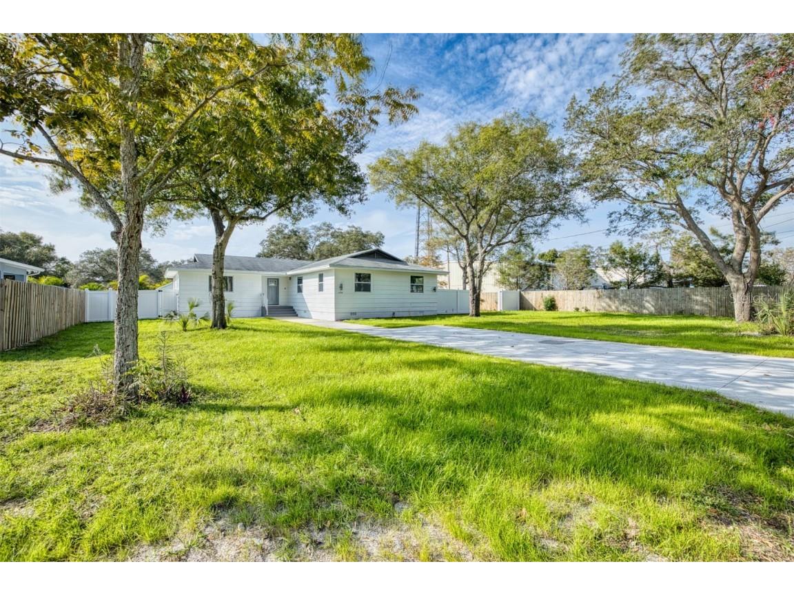 11656 Oak Lane Largo FL 33778 U8245947 image1