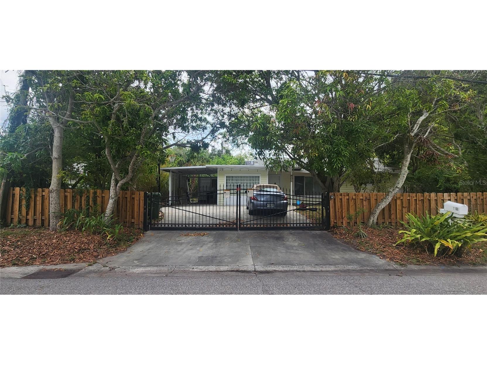 1166 40th Street Sarasota FL 34234 A4575621 image1