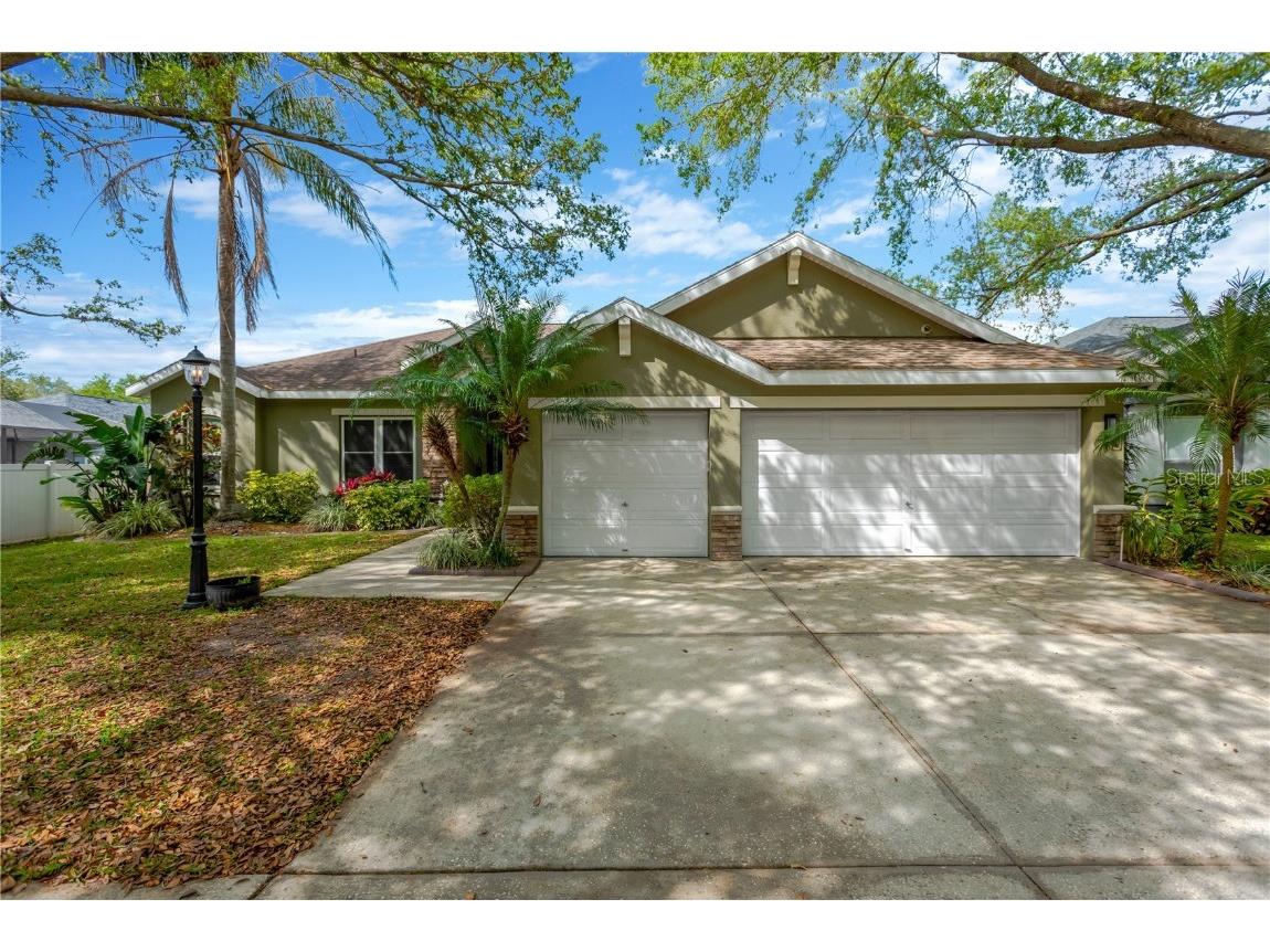 1166 Lumsden Trace Circle Valrico FL 33594 TB8354709 image1