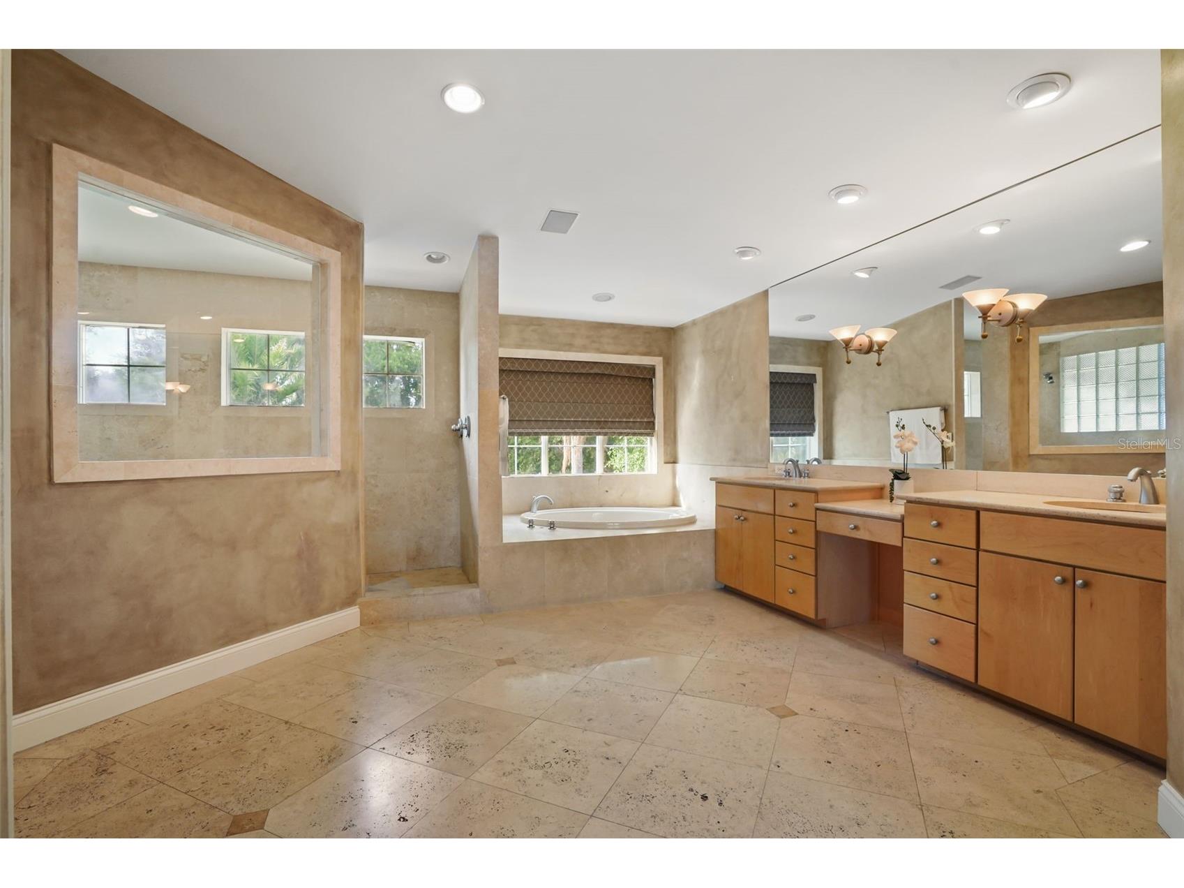 1166 N Lake Sybelia Maitland FL 32751 - LAKE SYBELIA O6411525 image22