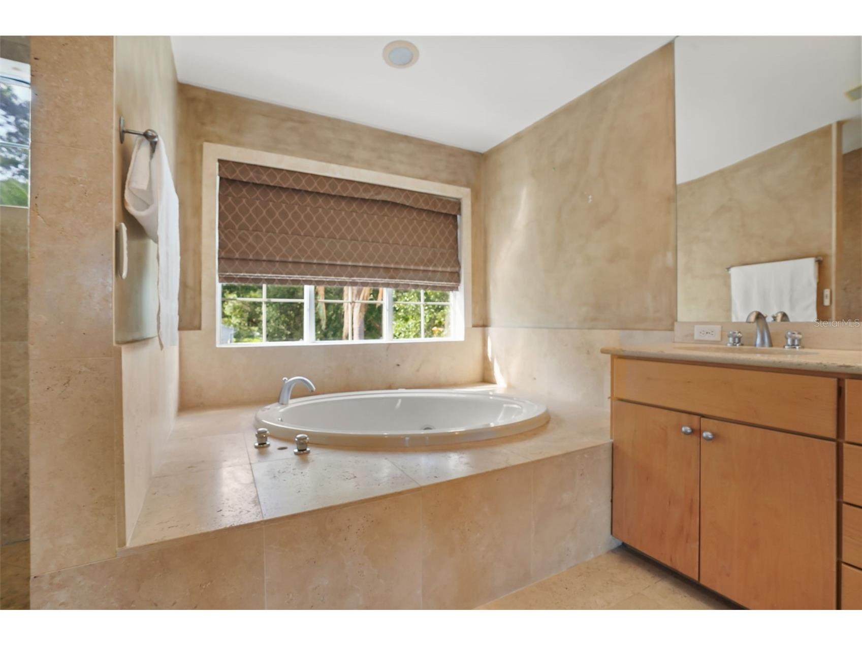 1166 N Lake Sybelia Maitland FL 32751 - LAKE SYBELIA O6411525 image26