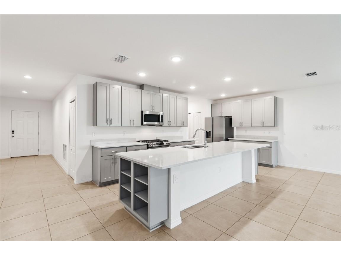 1166 Oak Bluff Drive Davenport FL 33837 O6351806 image6