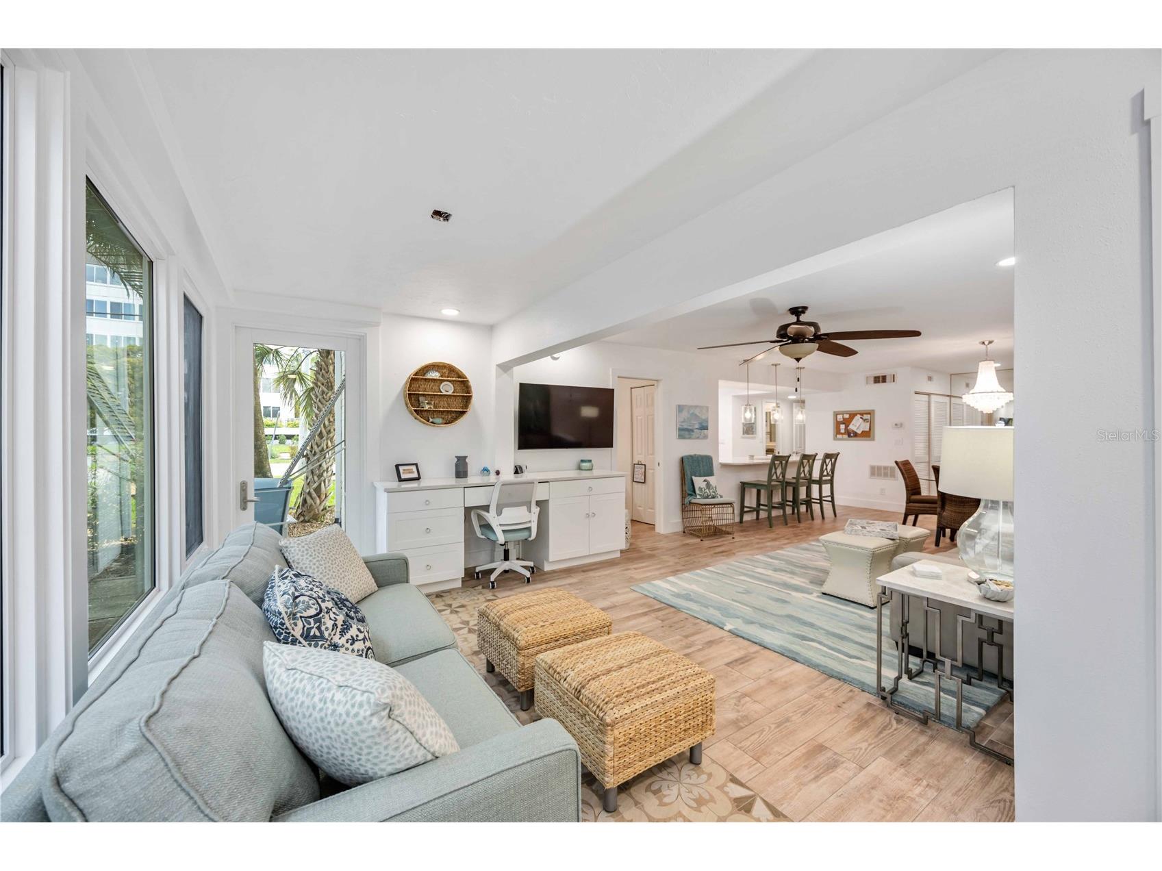 1166 W Peppertree Drive #112D Sarasota FL 34242 A4678257 image11