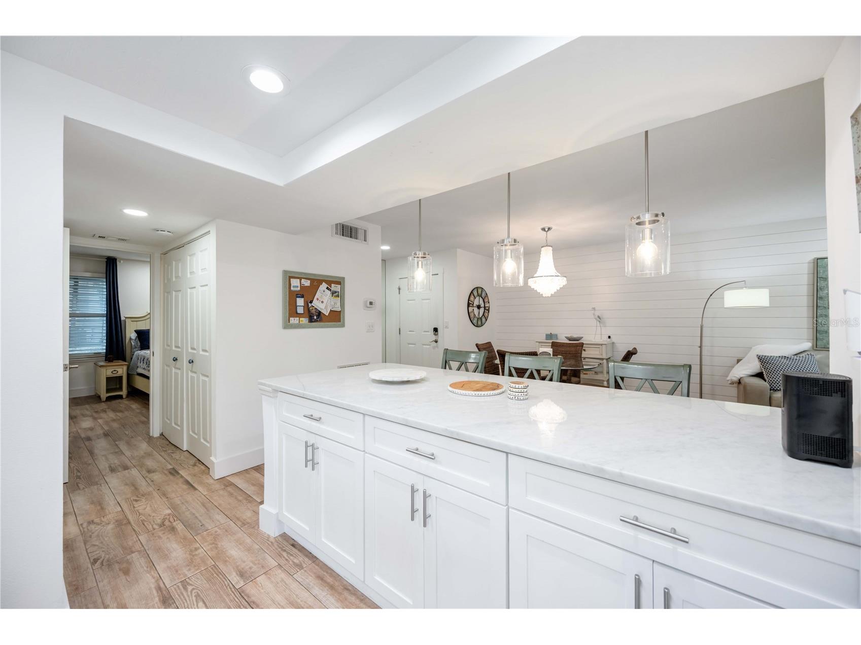 1166 W Peppertree Drive #112D Sarasota FL 34242 A4678257 image23