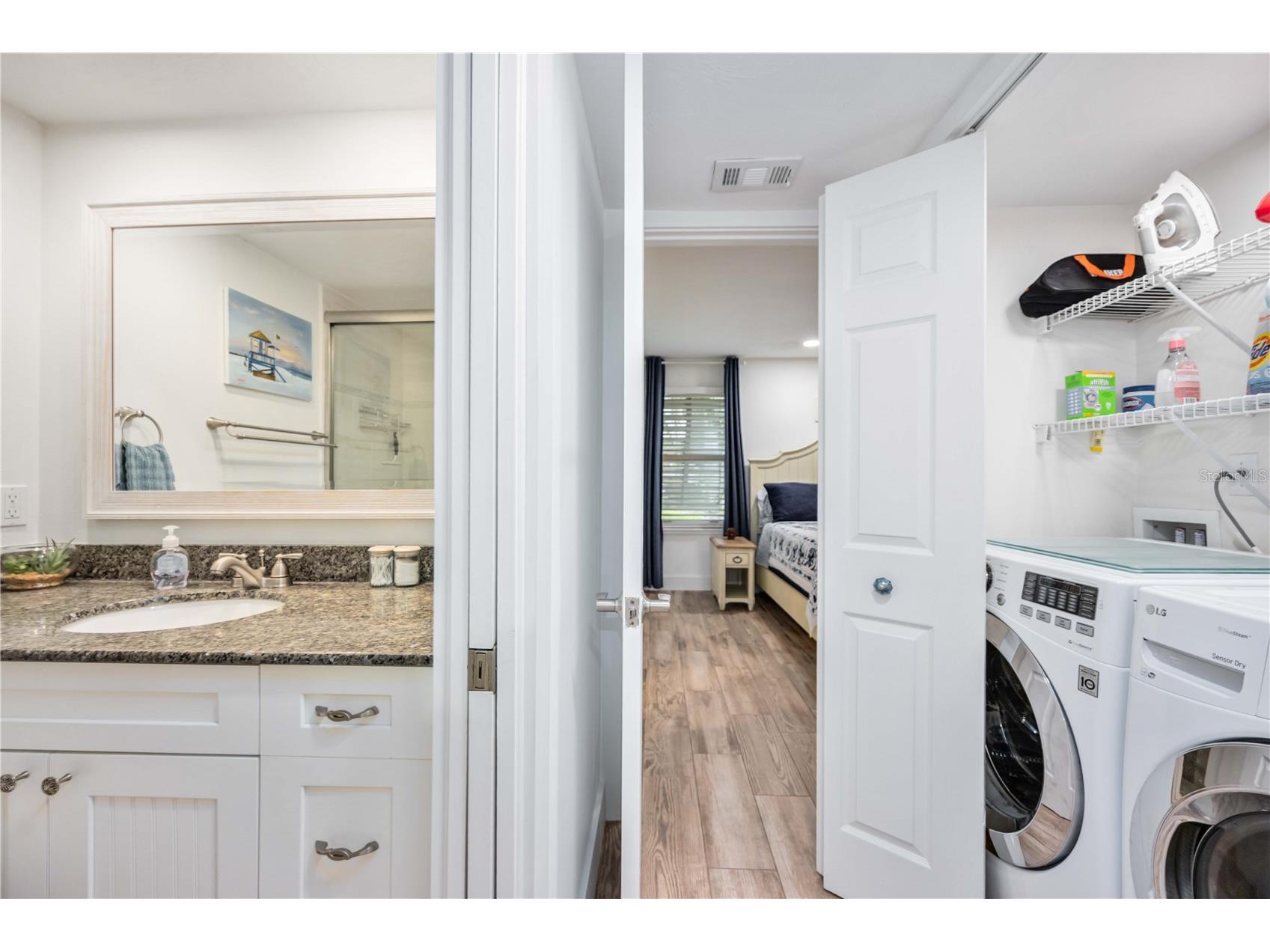 1166 W Peppertree Drive #112D Sarasota FL 34242 A4678257 image27