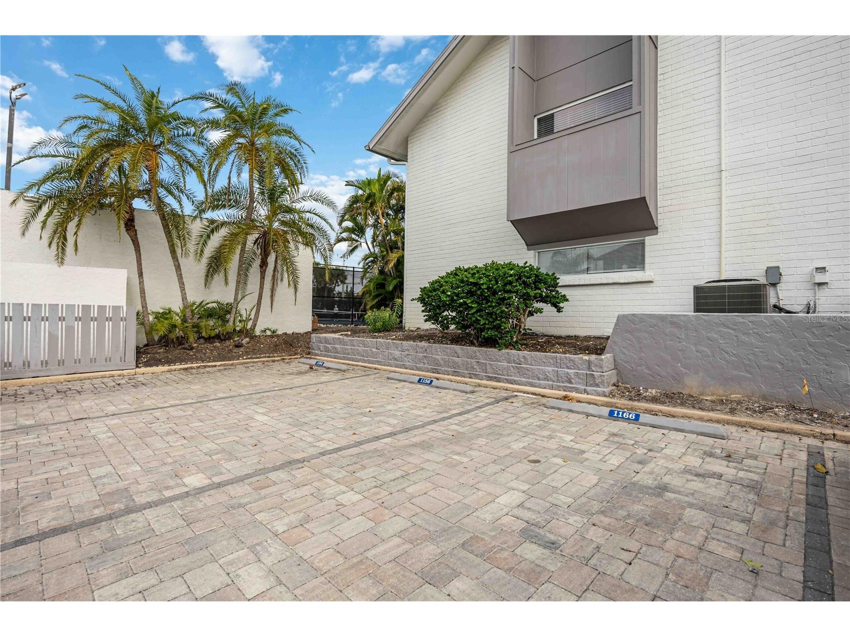 1166 W Peppertree Drive #112D Sarasota FL 34242 A4678257 image38