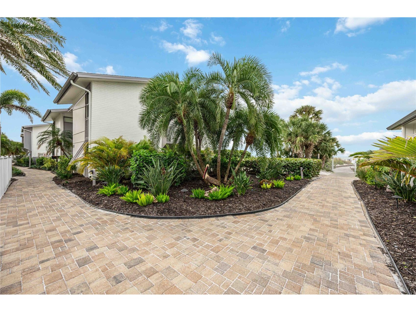 1166 W Peppertree Drive #112D Sarasota FL 34242 A4678257 image42